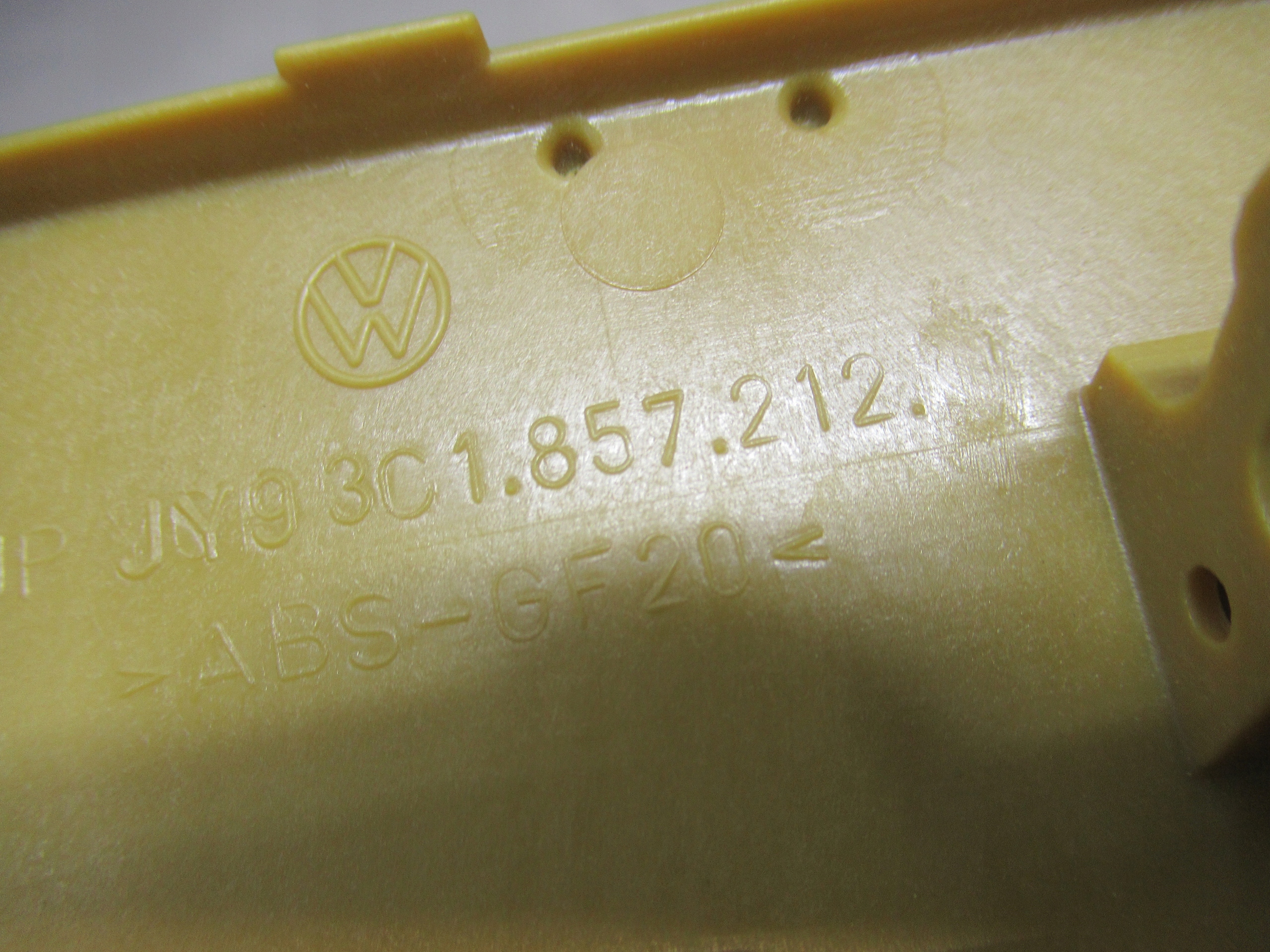 VW PASSAT B6 Moulage DEKOR Console 3C1857212