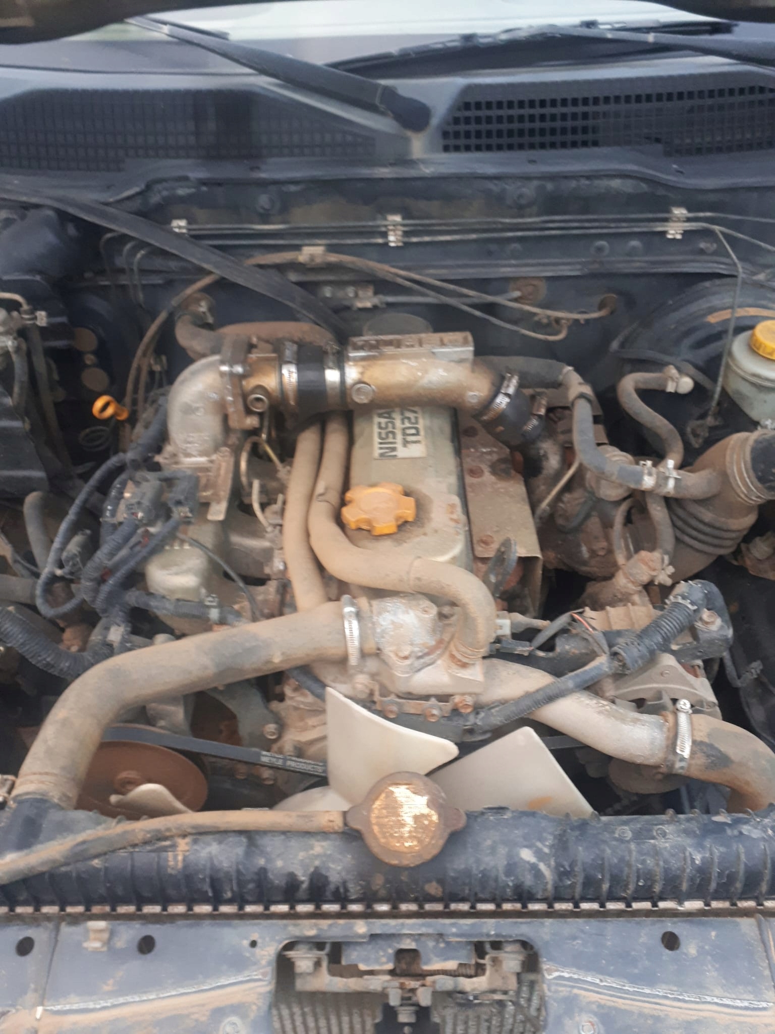 nissan TERRANO II 2.7 TD двигатель комплектный