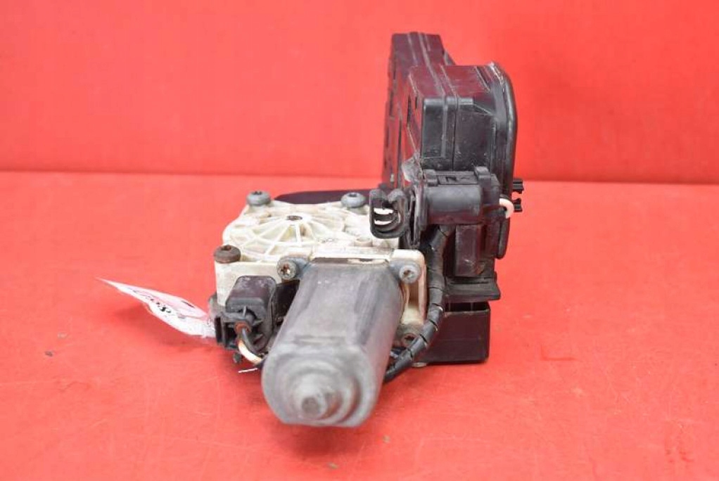 lock door right rear part rear 4313368 BMW E65 01-05