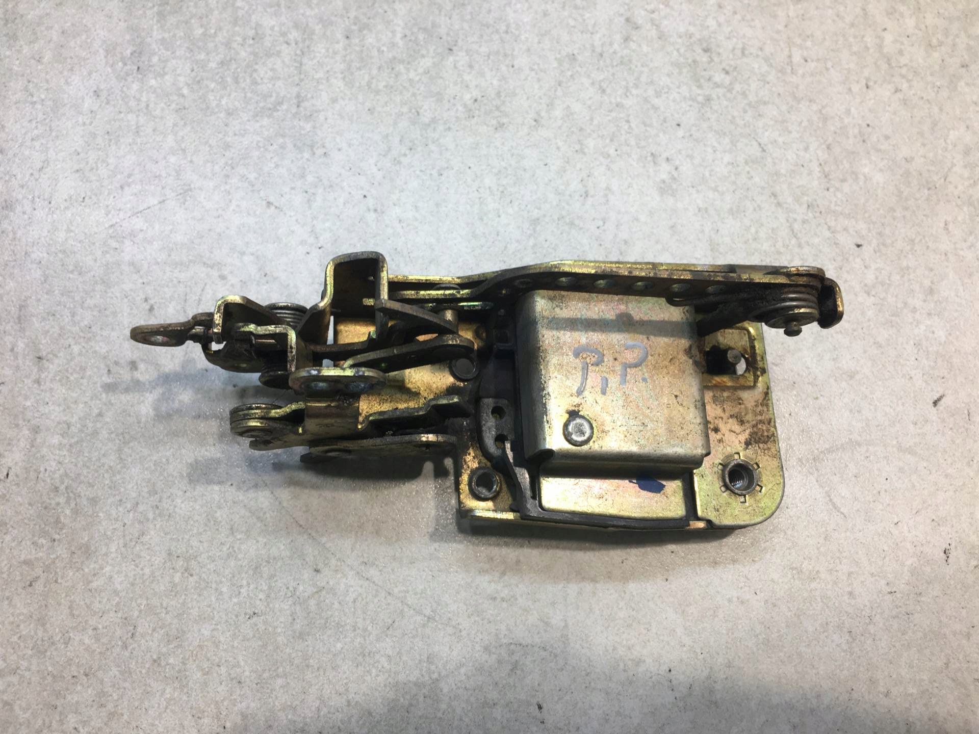 lock door right front VW T4 701837016E