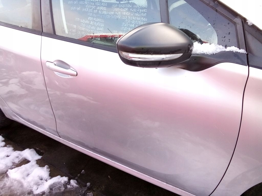 Peugeot 208 and door right front front EZRC