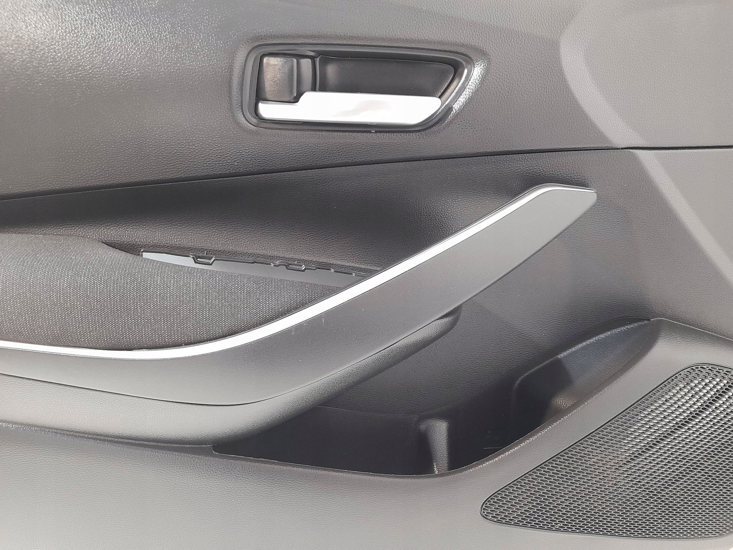 Toyota Corolla E21 side door front left 67612X1G01 (ET153)