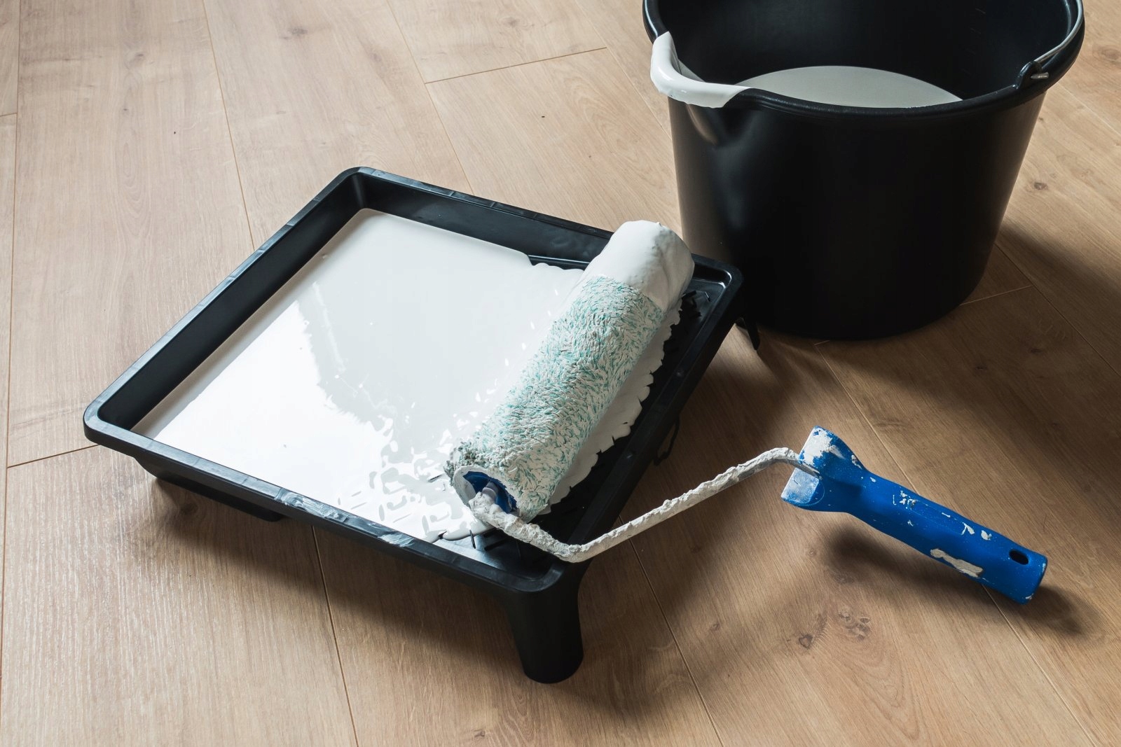 KUWETA XL MALARSKA FARBA WAŁEK NA FARBĘ 12x22cm Długość 22 cm