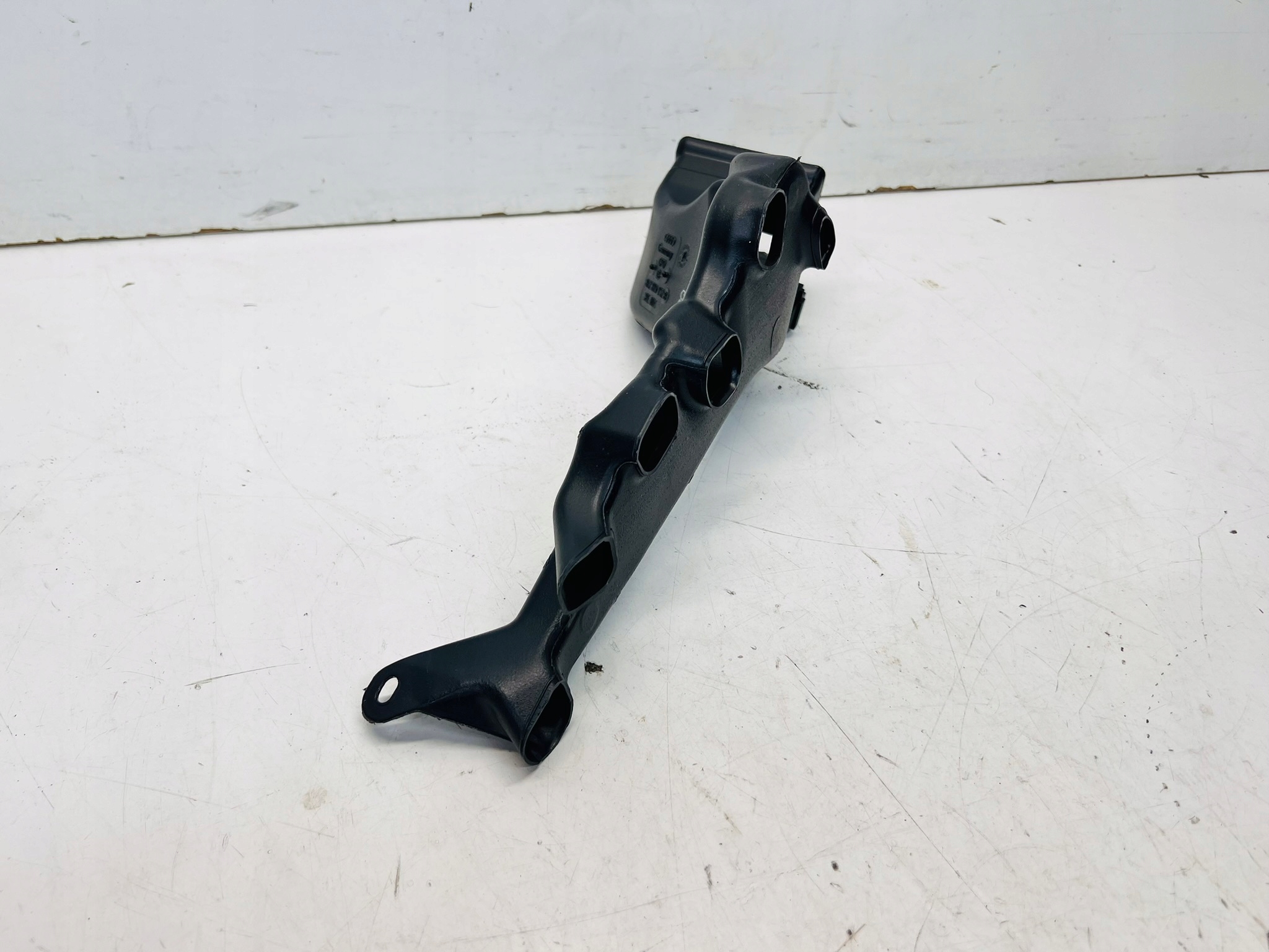 canale POWIETRZNY AUDI A4 B8 8K2819152B
