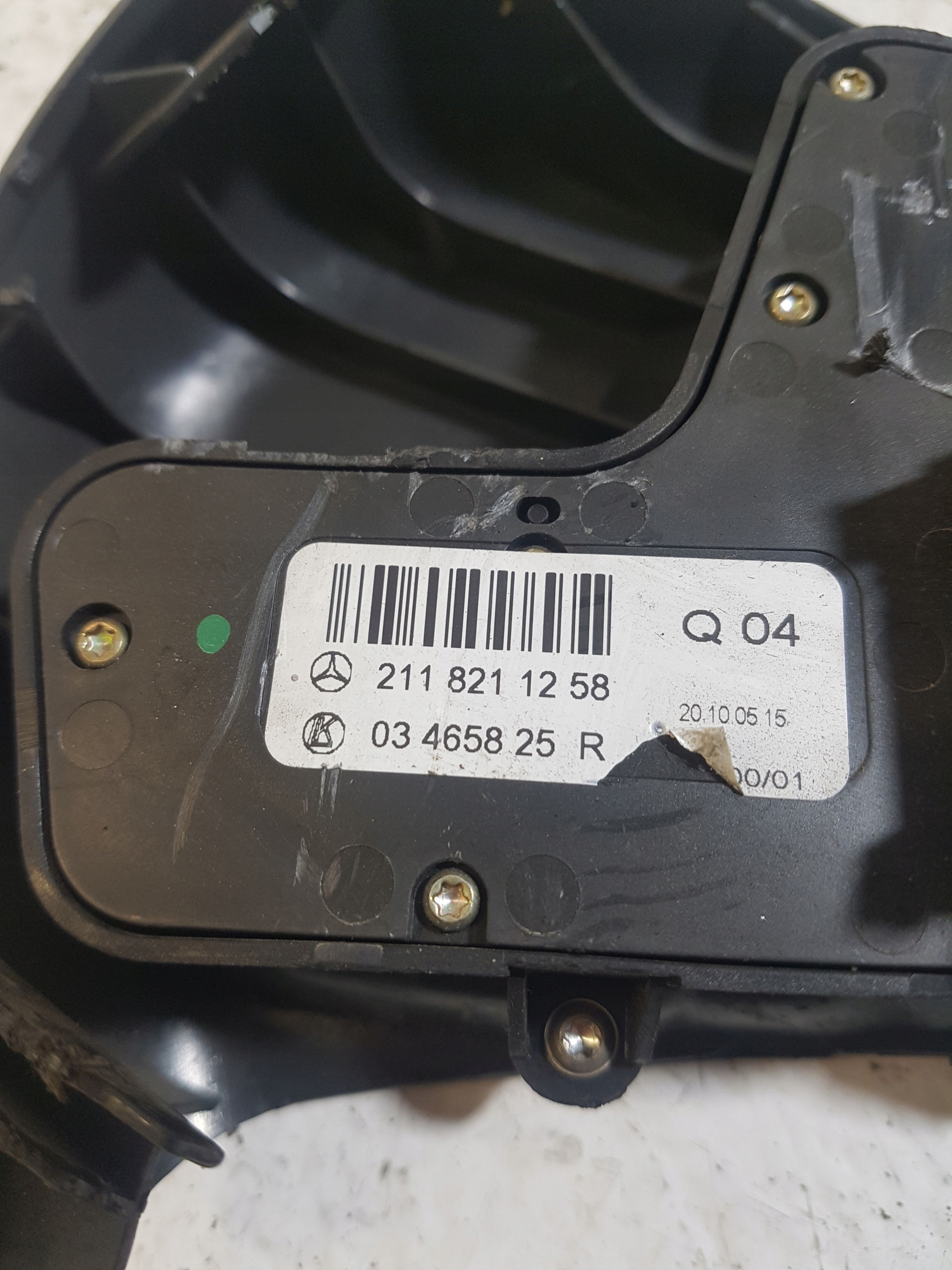 PANEL control seat right MERCEDES E-KLASA W211 2118211258