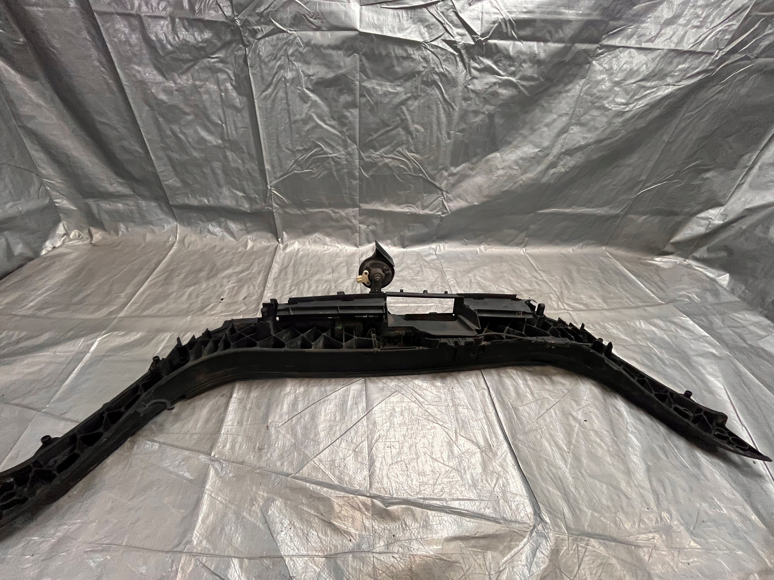support panel for radiators upper Renault Scenic II