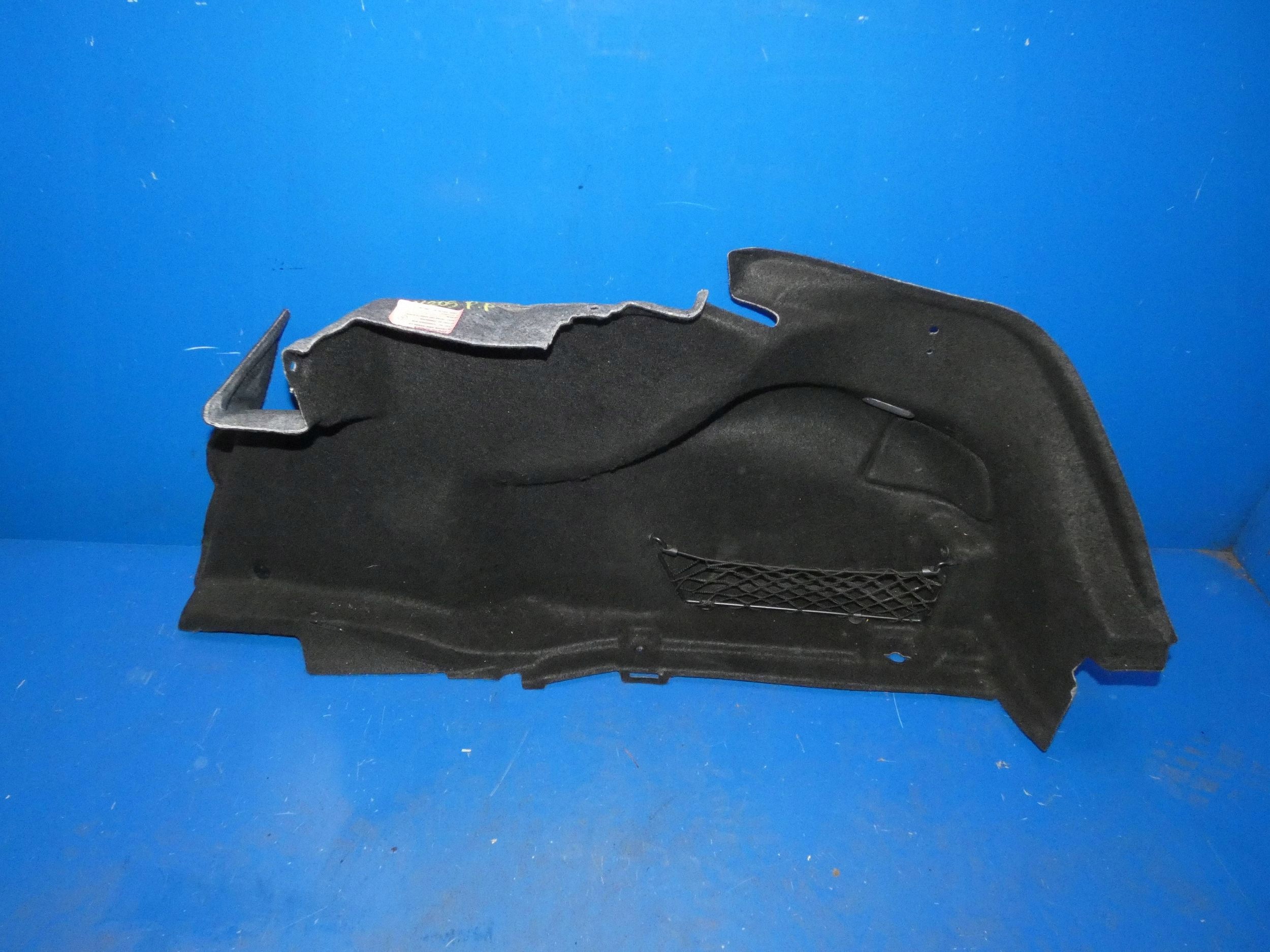 MERCEDES C KLASA W205 sedan side upholstery boot right rear part