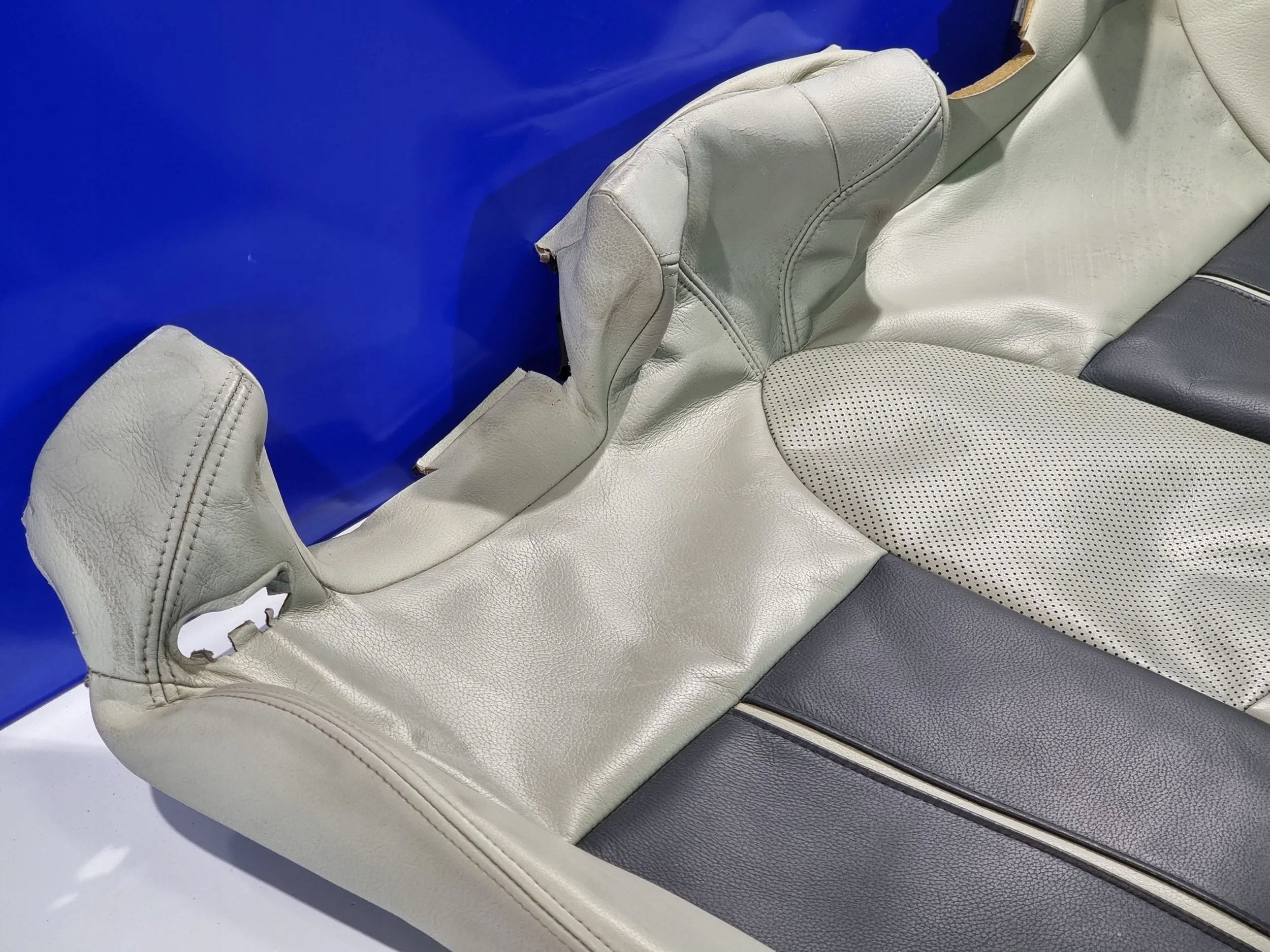 Saab 9-3 Ver2 2012 Fotele, kanapy Typ samochodu Samochody osobowe