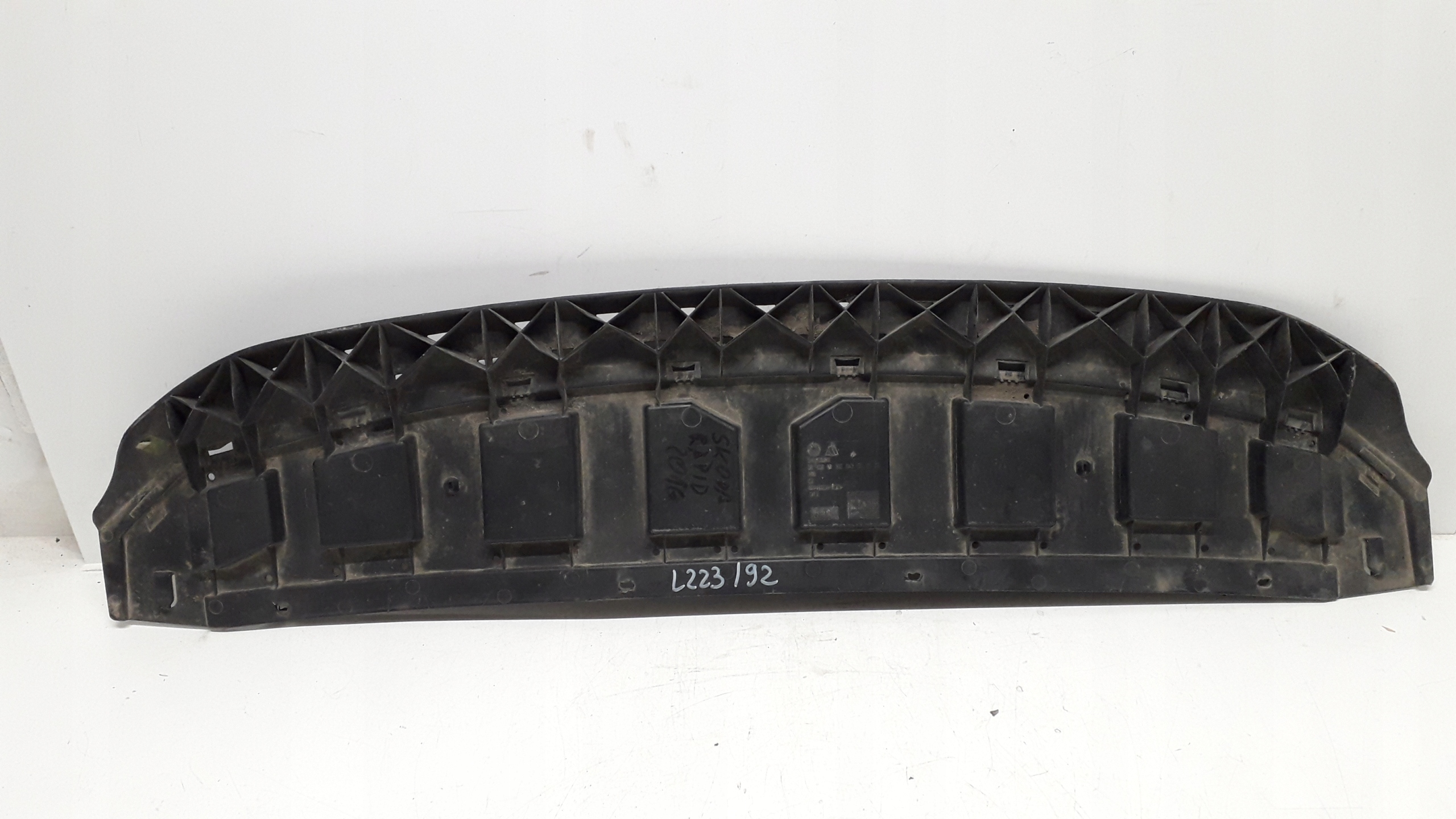 SKODA RAPID OSŁONA DOLNA ZDERZAKA 5JA807611