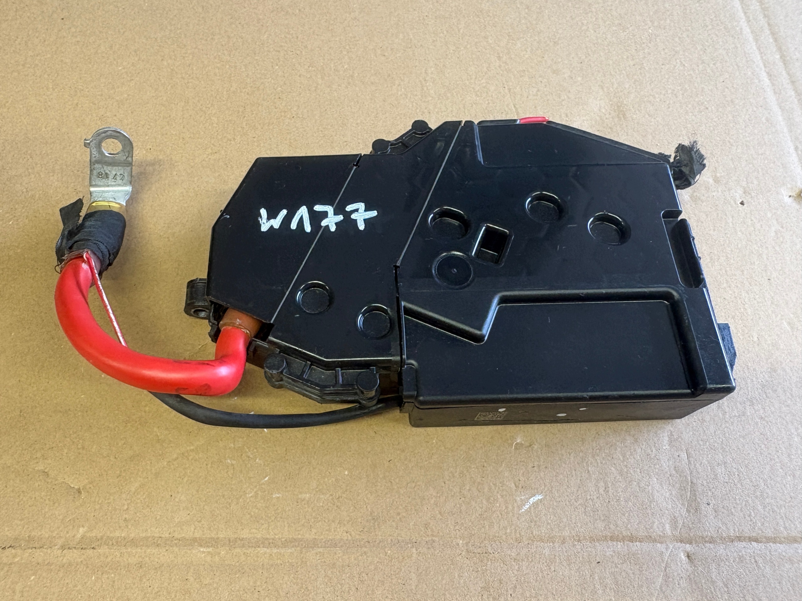 MERCEDES A class W177 fuse box A1775404007