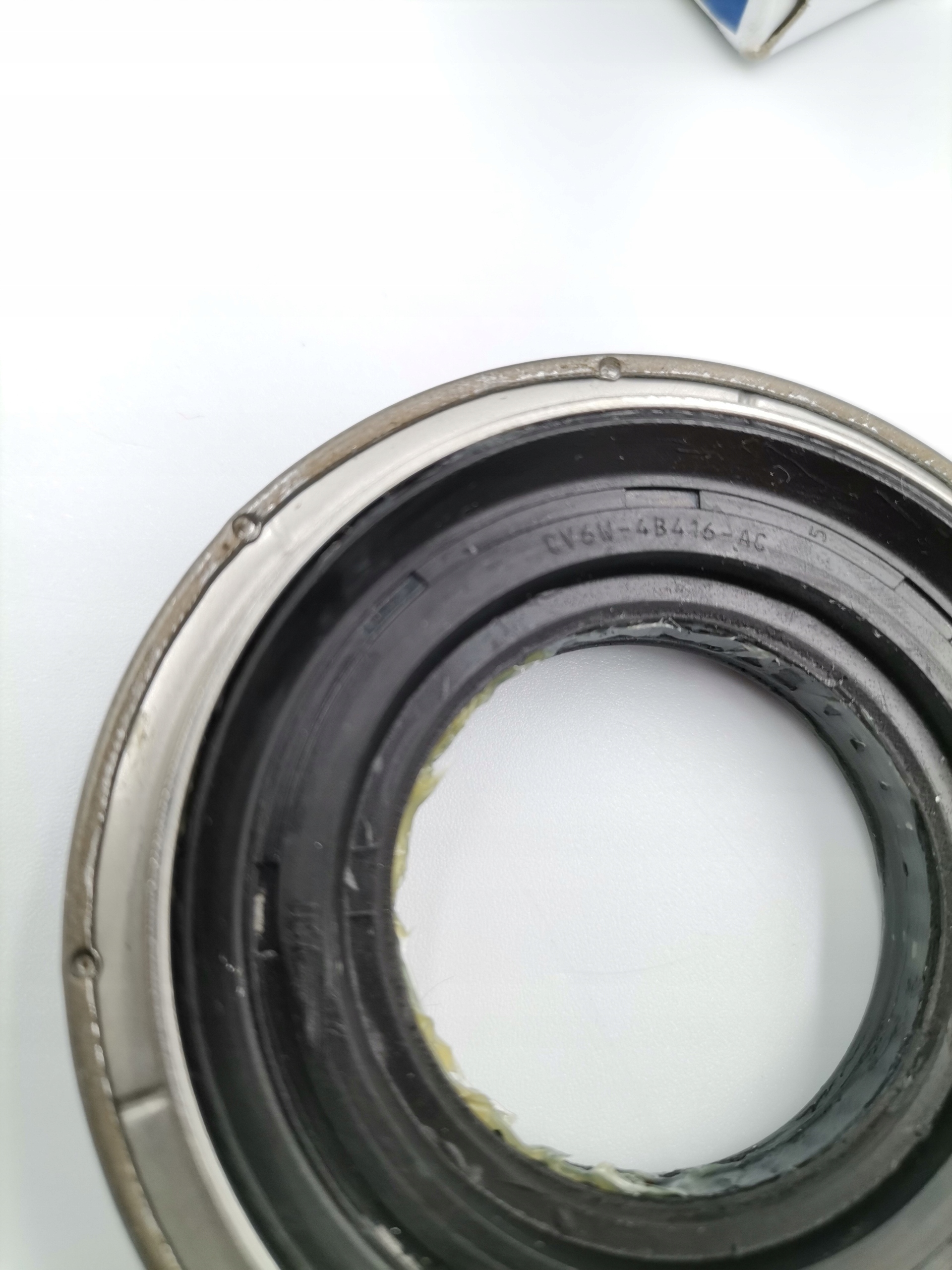 USZCZELNIACZ POLOSI TYL FORD 4X4 MONDEO KUGA EDGE Part manufacturer Ford original OE