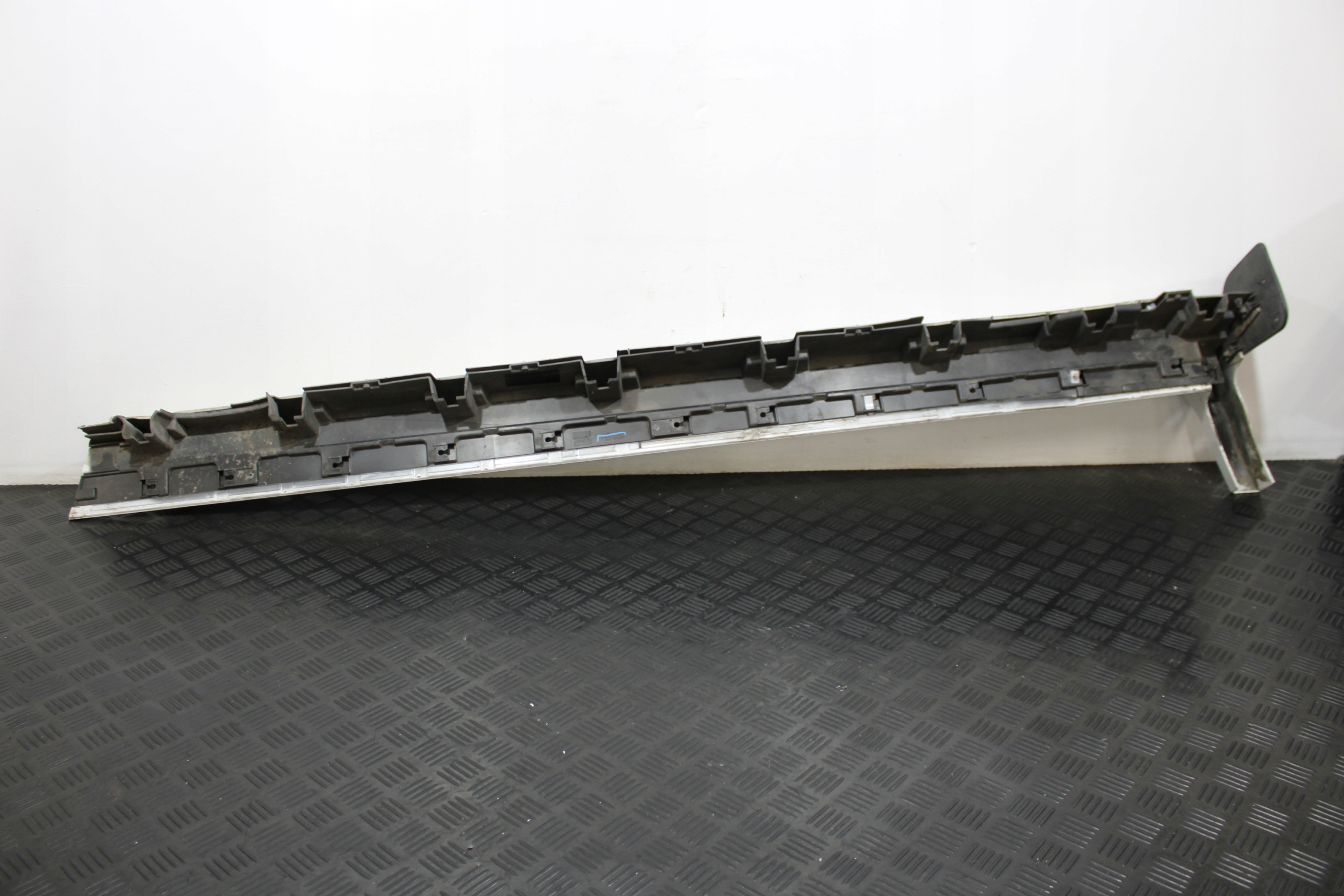 cap threshold threshold left CV4J-S10155-ABW FORD KUGA MK2