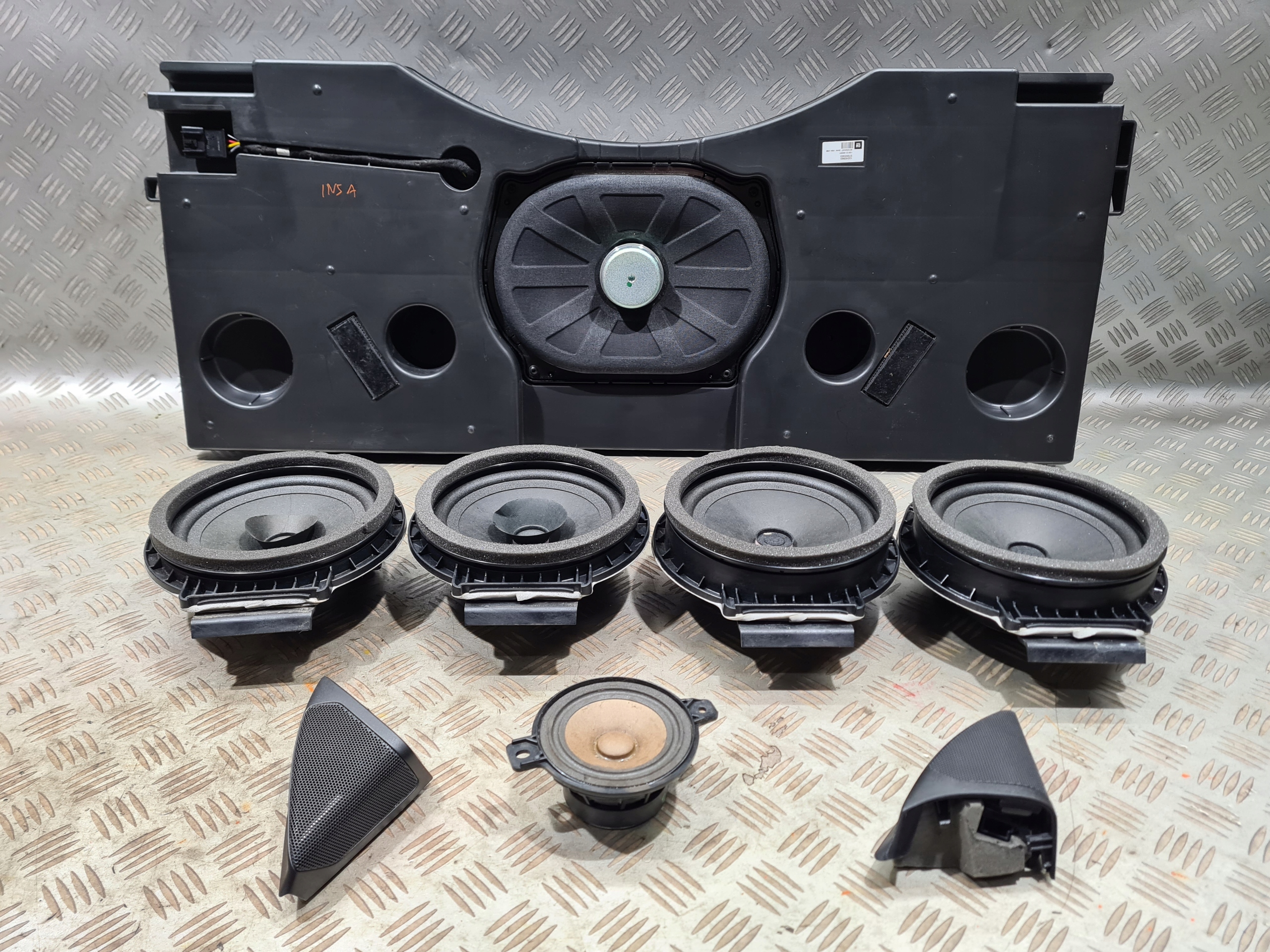 Insignia subwoofer 2025