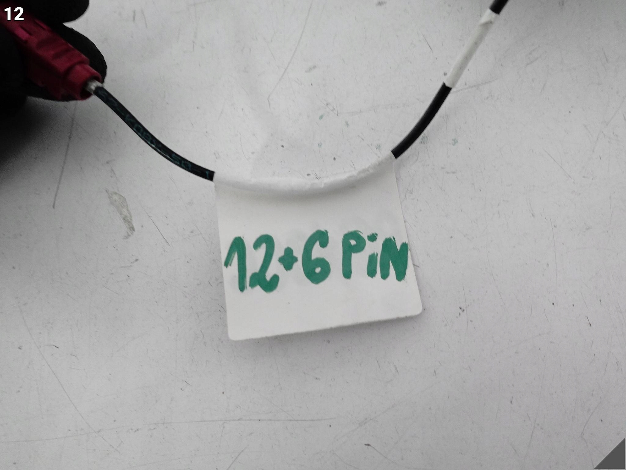 RANGE ROVER L460 V 22- mirror right indicator support 12 + 6 = 18 PIN