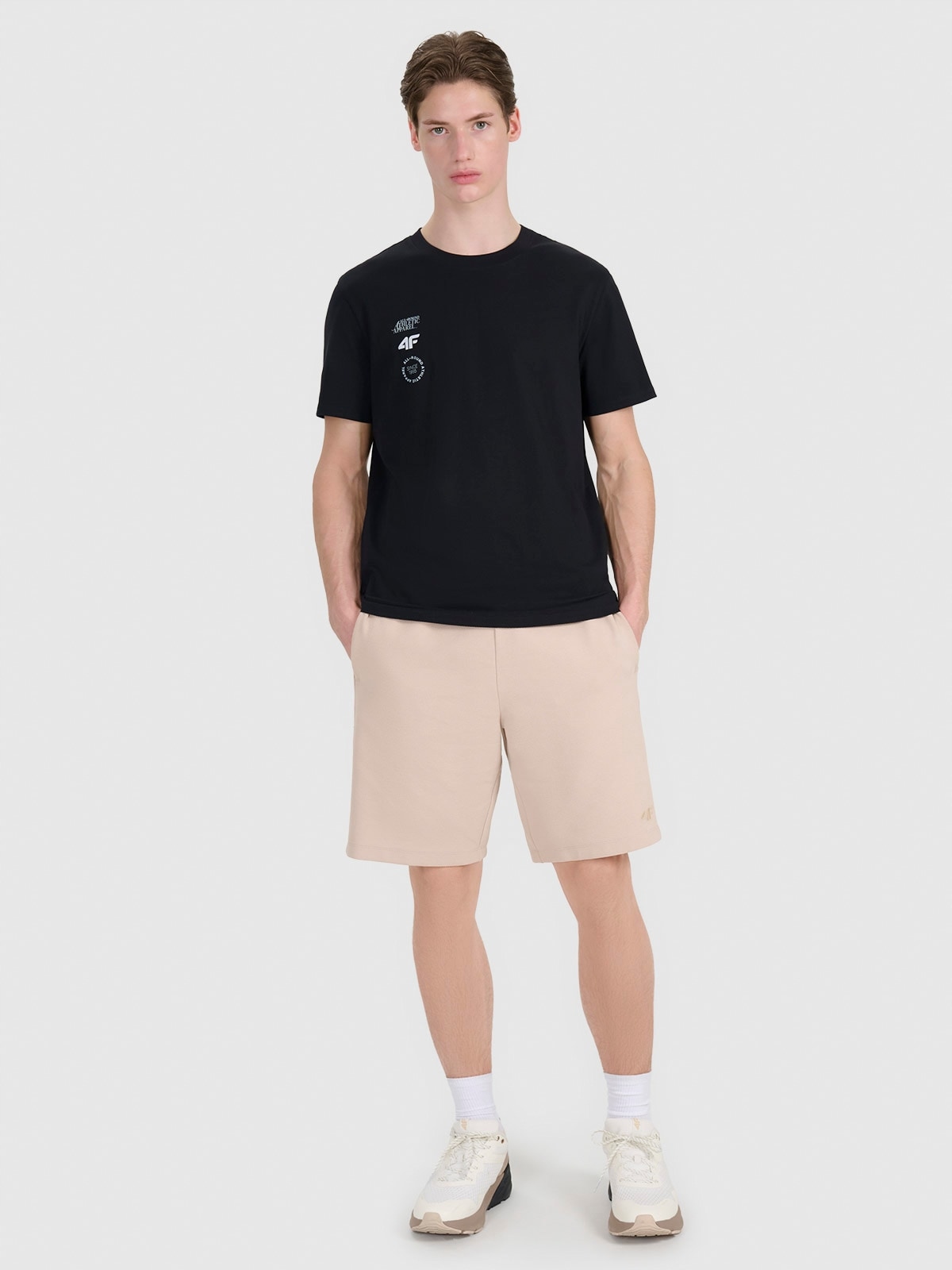 4F Kraťasy béžové Velikost M