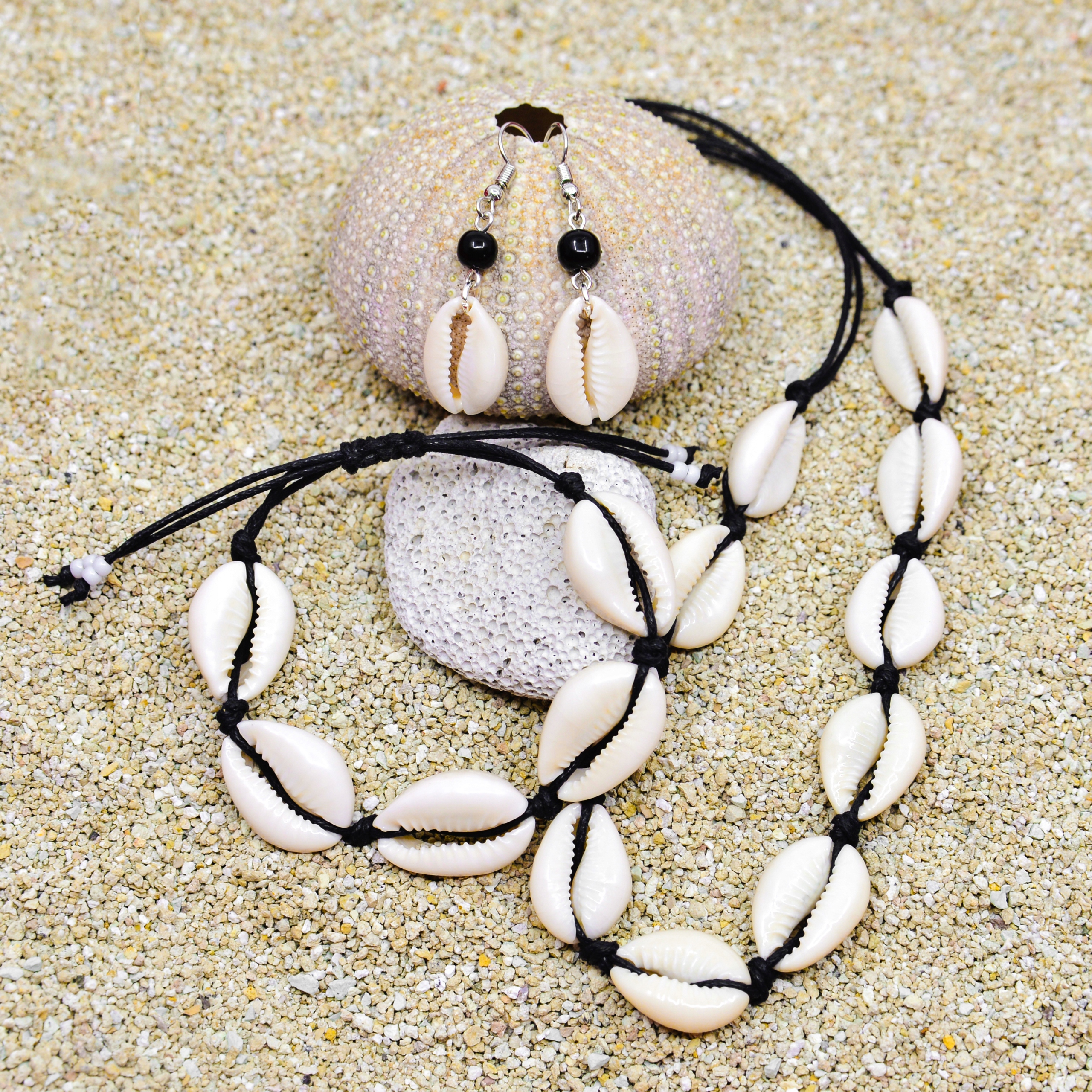 

Komplet biżuterii muszle muszelki kauri bali Boho