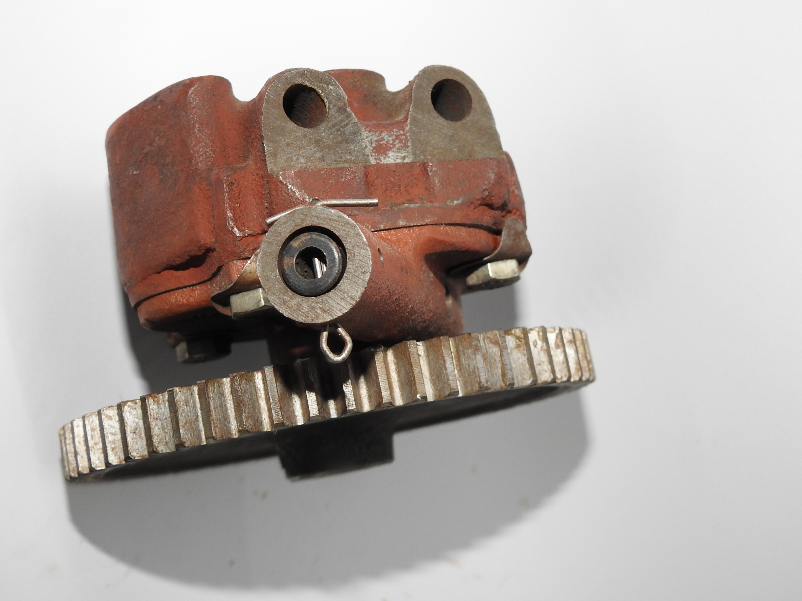 pompa oleju olejowa Ursus C330 C-330 wózek Rak Suchedniów Producent części inny