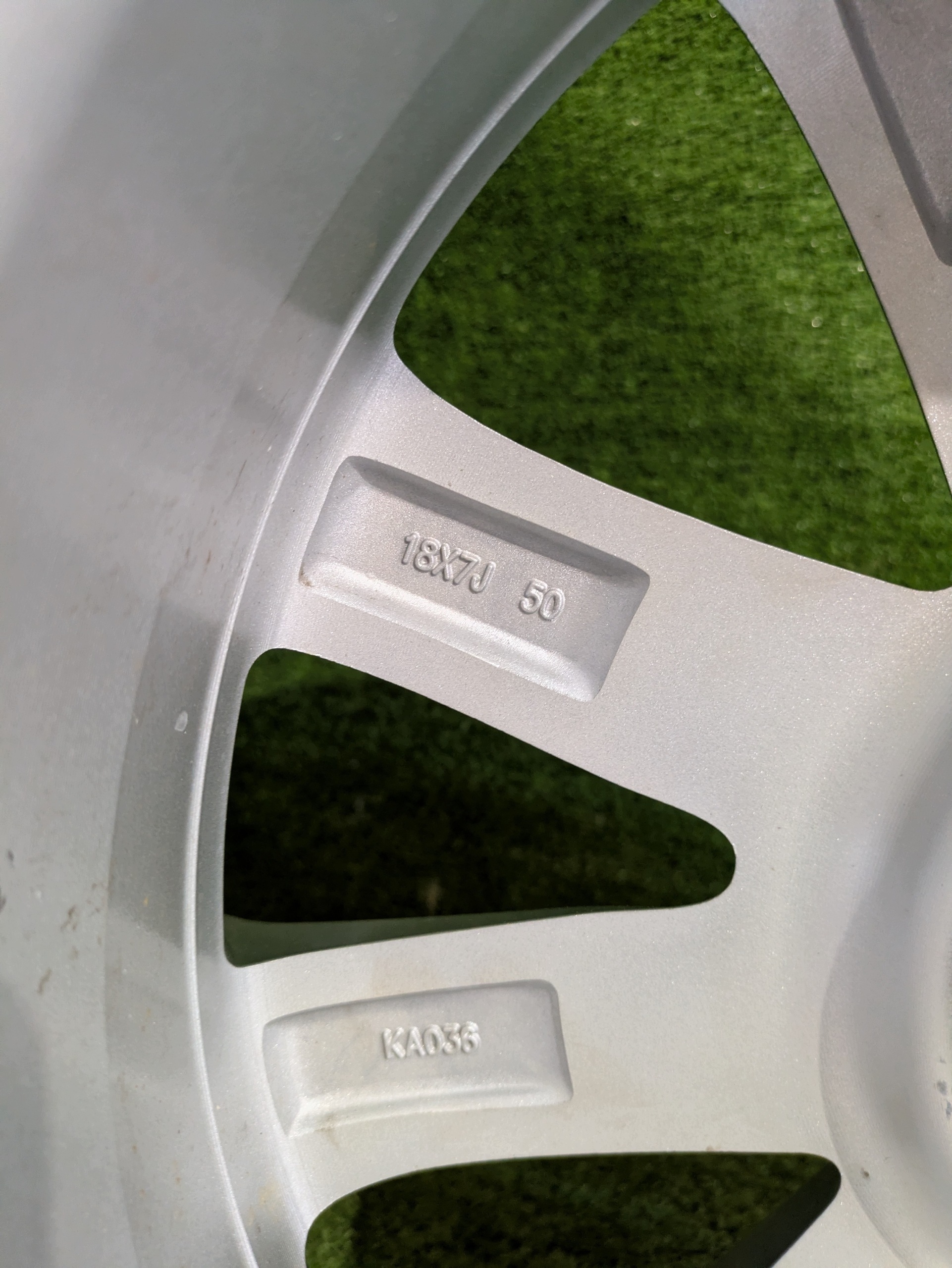 disk hliníkový disk MAZDA 3 18" x 7J ET50 NR.F378