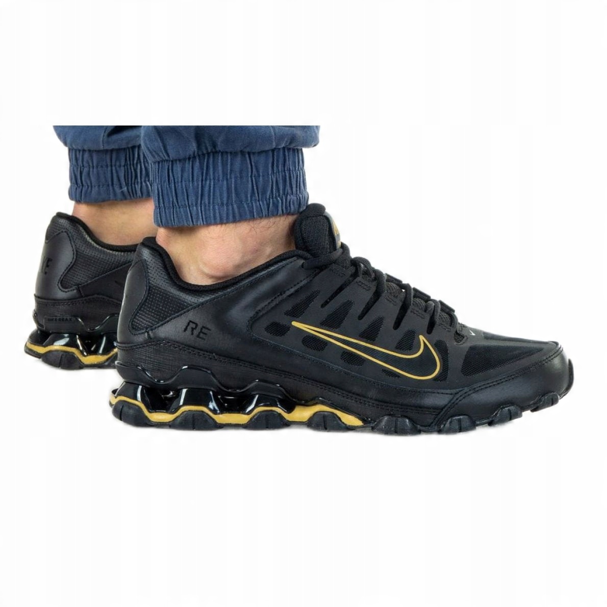

Czarne Żółte Inny materiał Buty Nike r.44