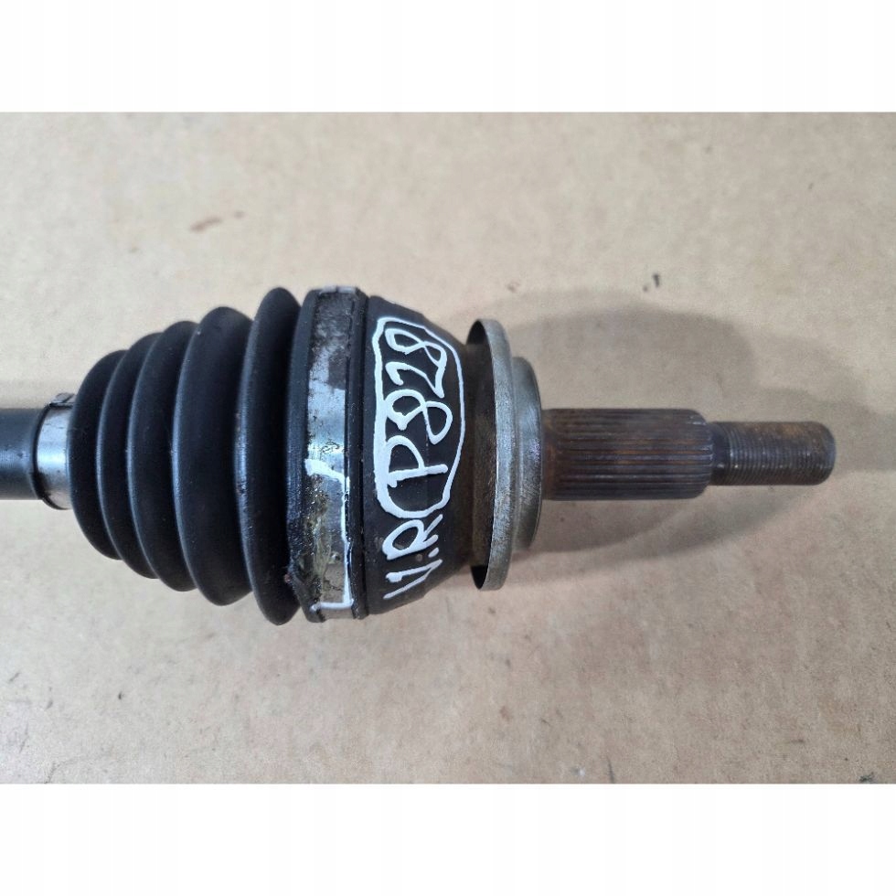 Toyota RAV 4 2,5H XA50 semi-axis front right DA76R (P828)