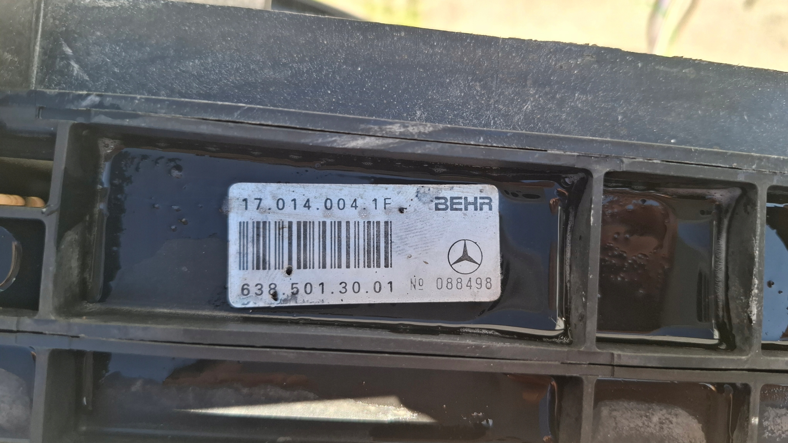 CHŁODNICA WENTYLATOR VITO 638 6385013001 Producent części Mercedes-Benz OE