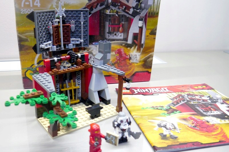 LEGO Ninjago - Zestaw Kuźnia 2508 Numer produktu 2508