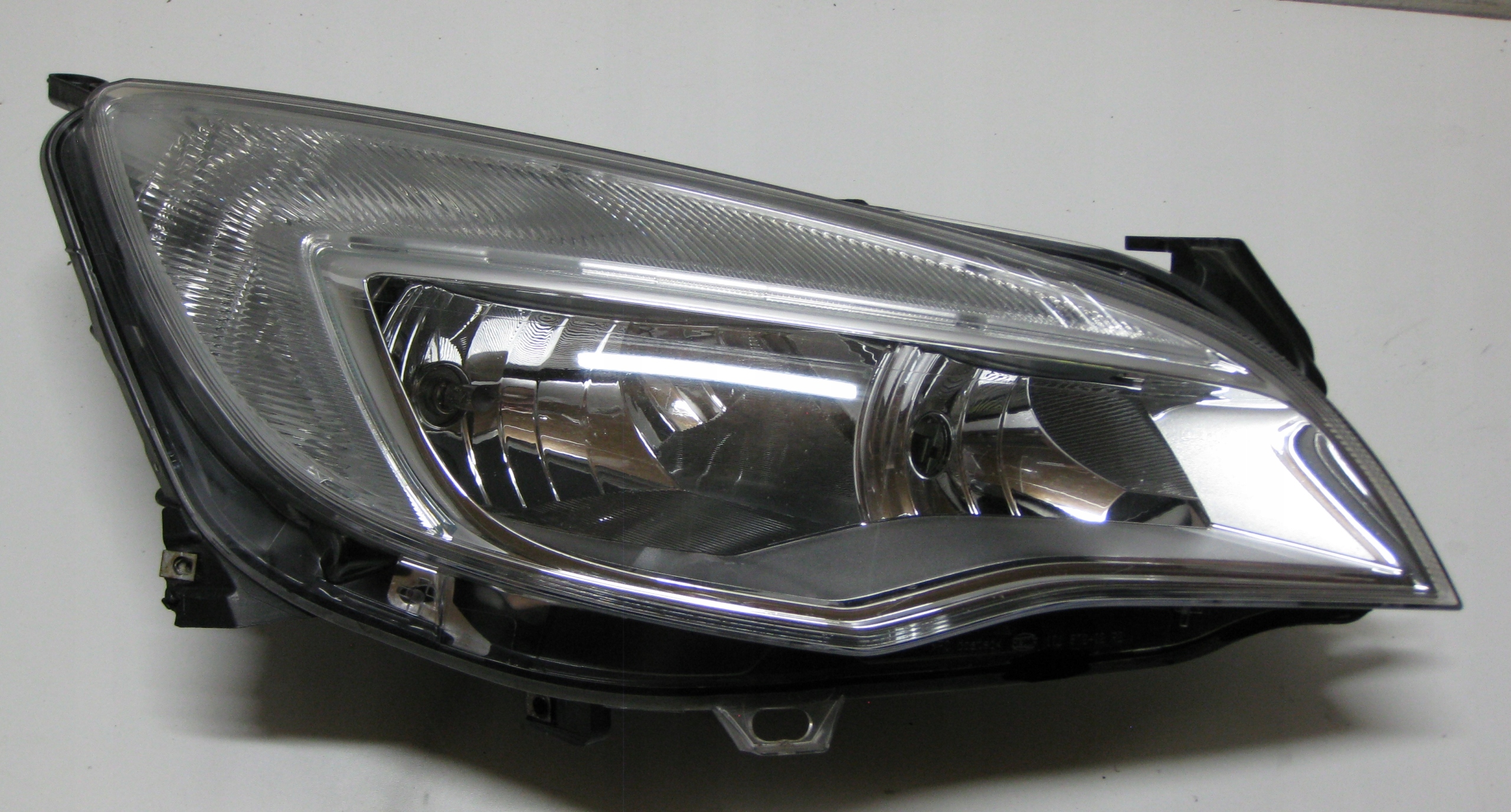 OPEL ASTRA J HB 1.7 CDTI 12R light right front 13253647 EU