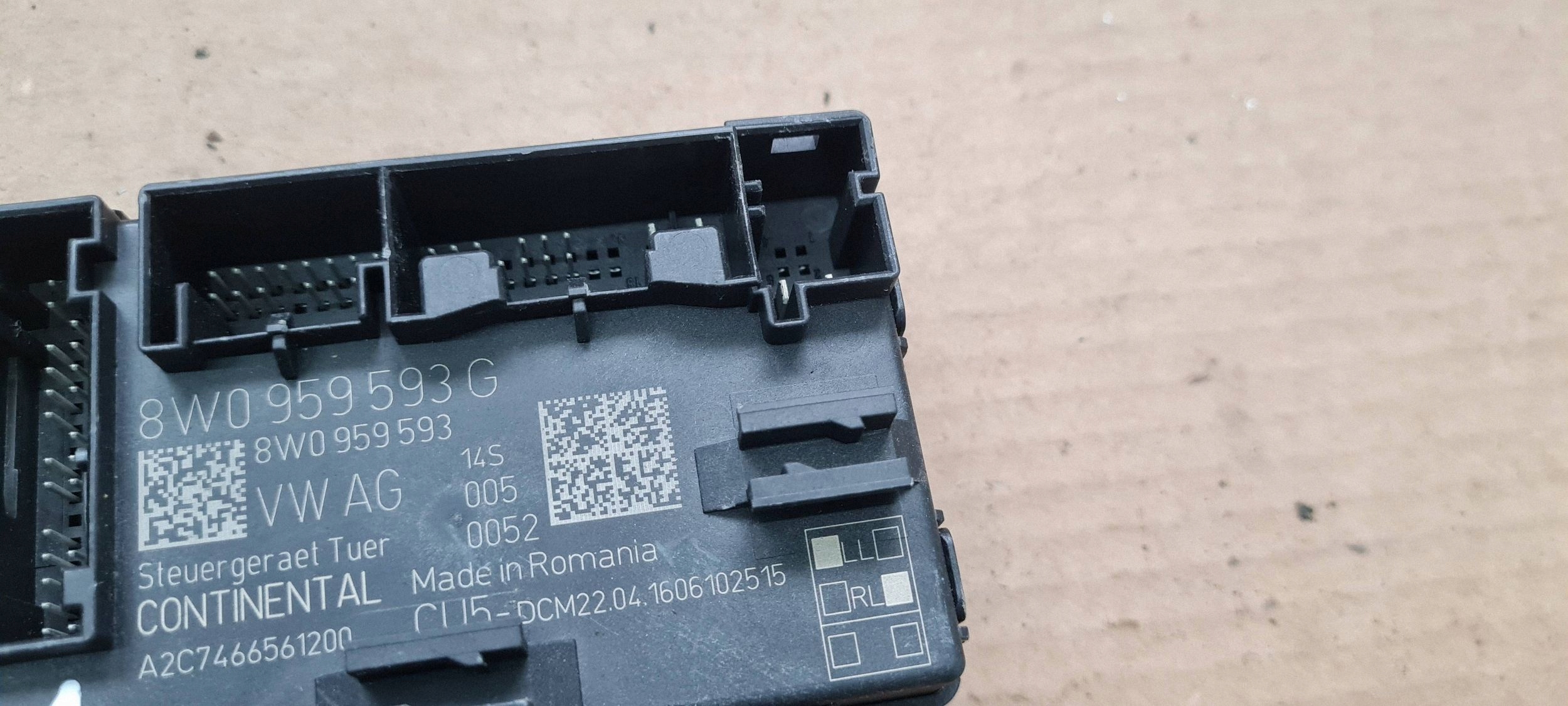 A4 B9 8W module control unit door front 8W0959593G A5 8W