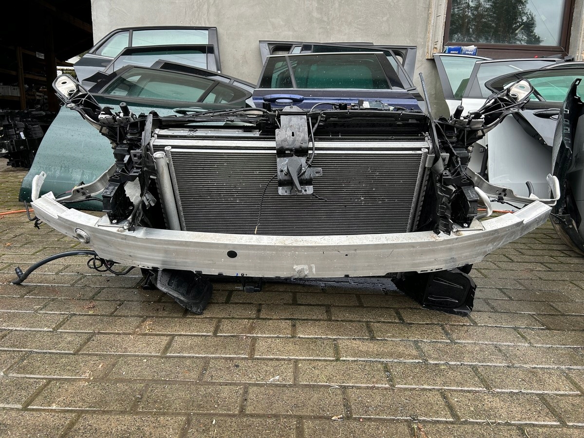 AUDI A6 C8 2.0 TDI PAS PRZEDNI CHŁODNICE KOMPLET WZMOCNIENIE Numer katalogowy części AUDI A6 C8 2.0 TDI PAS PRZEDNI CHŁODNICE KOMPLET WZMOCNIENIE