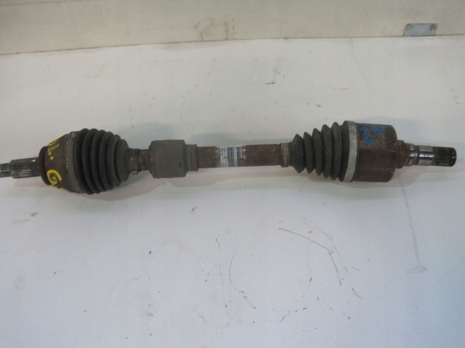 semi-axis left RENAULT GRAND SCENIC 4 1,7DCI 391011905R