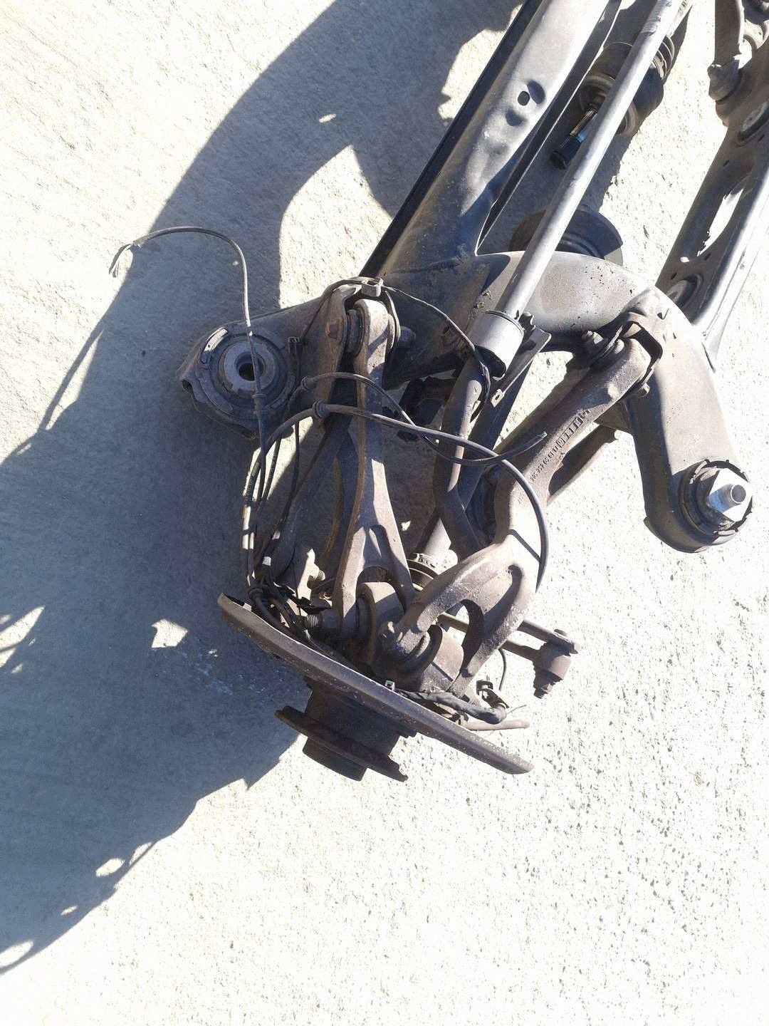 sususpension rear part arm semi-axis MERCEDES W205 COUPE CABRIO differential diff C63 6.3