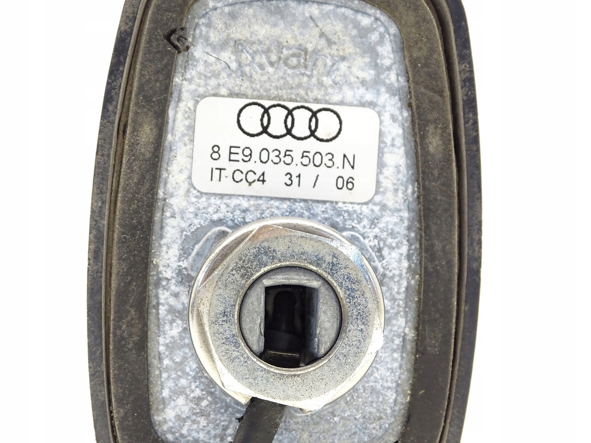 Antenne Toit GPS AUDI A4 B6 B7 8E9035503N