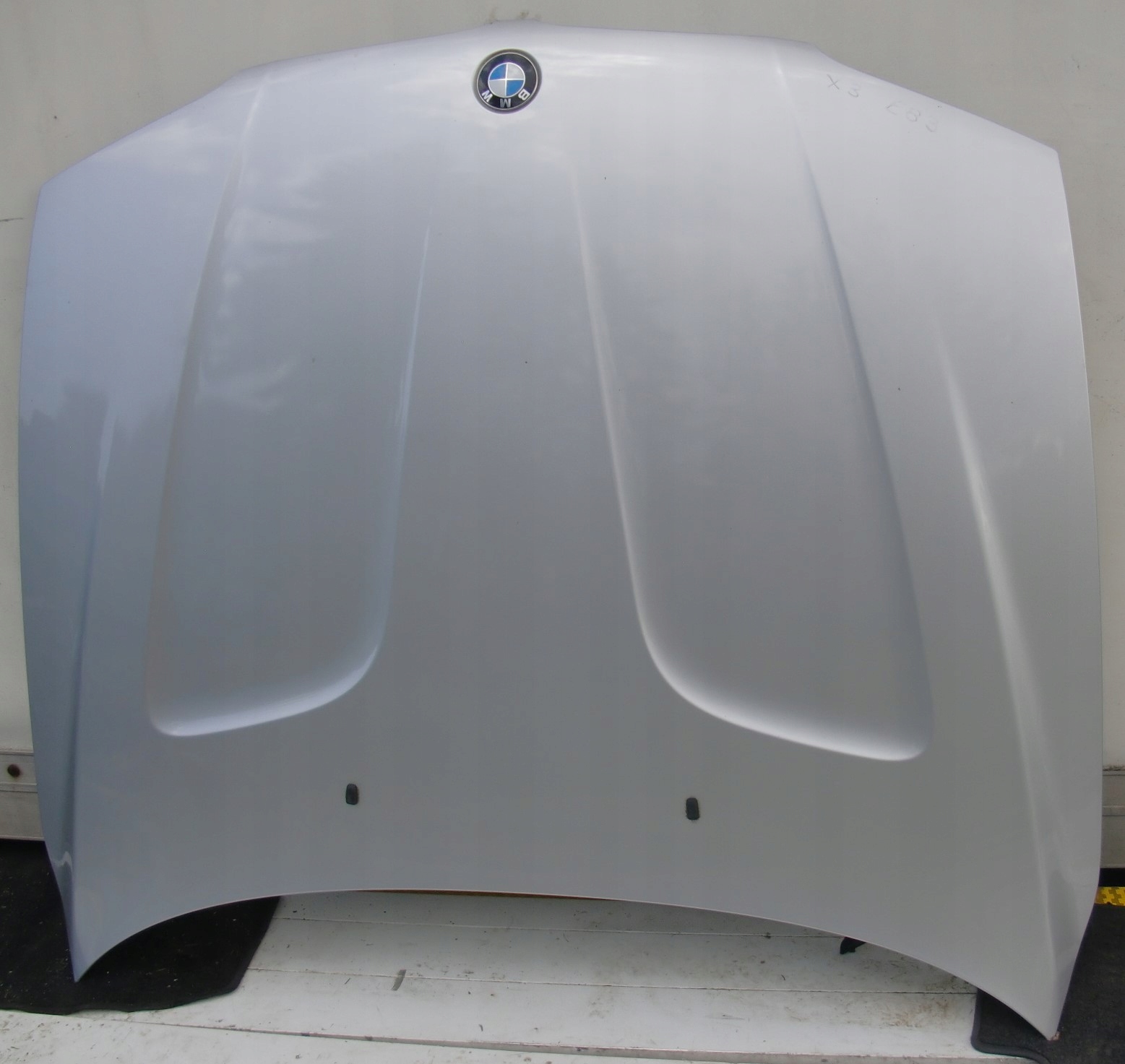BMW X3 E83 cofano SREBRNA