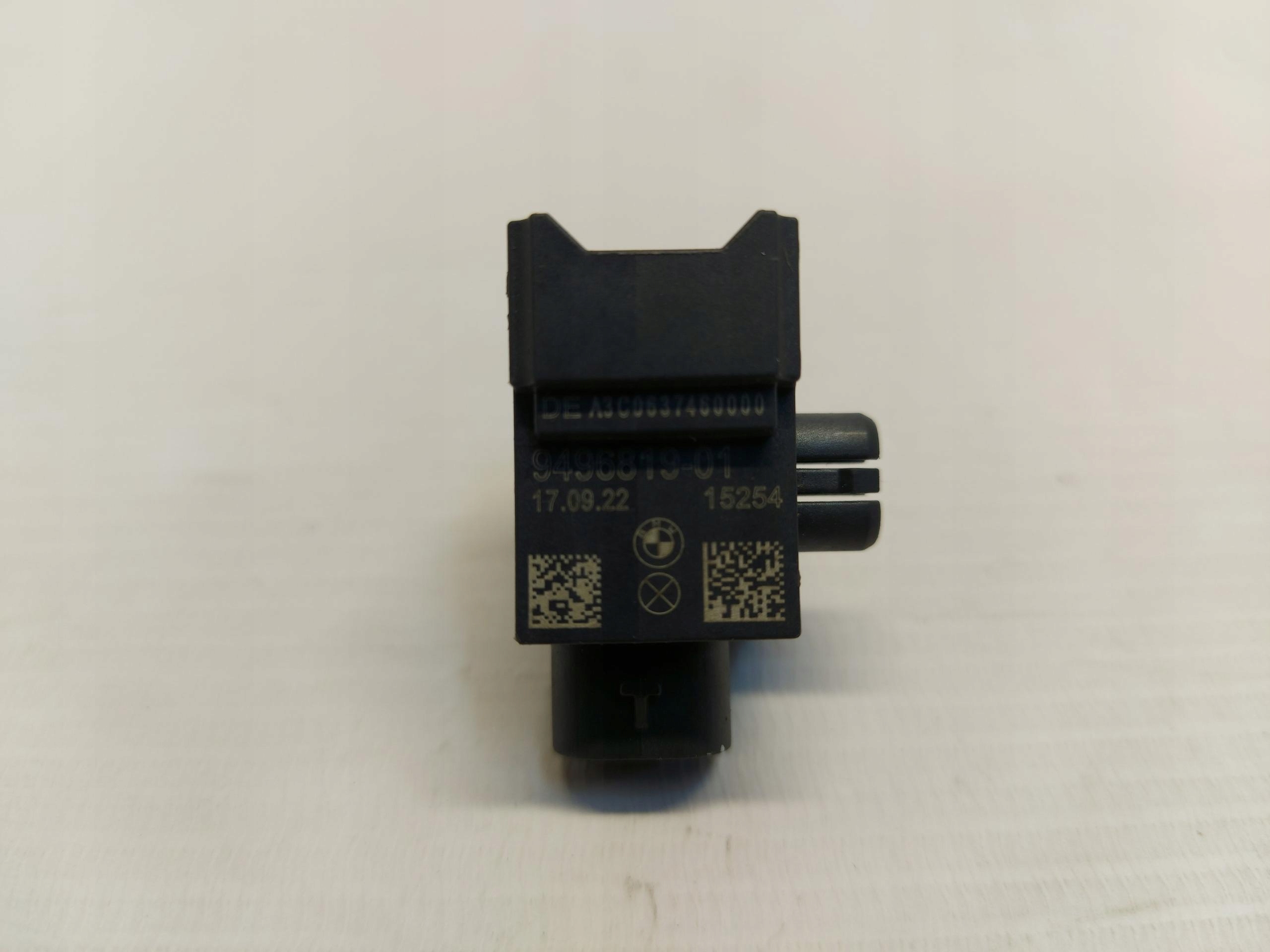 BMW iX1 X1 U11 impact sensor airbag 9496819