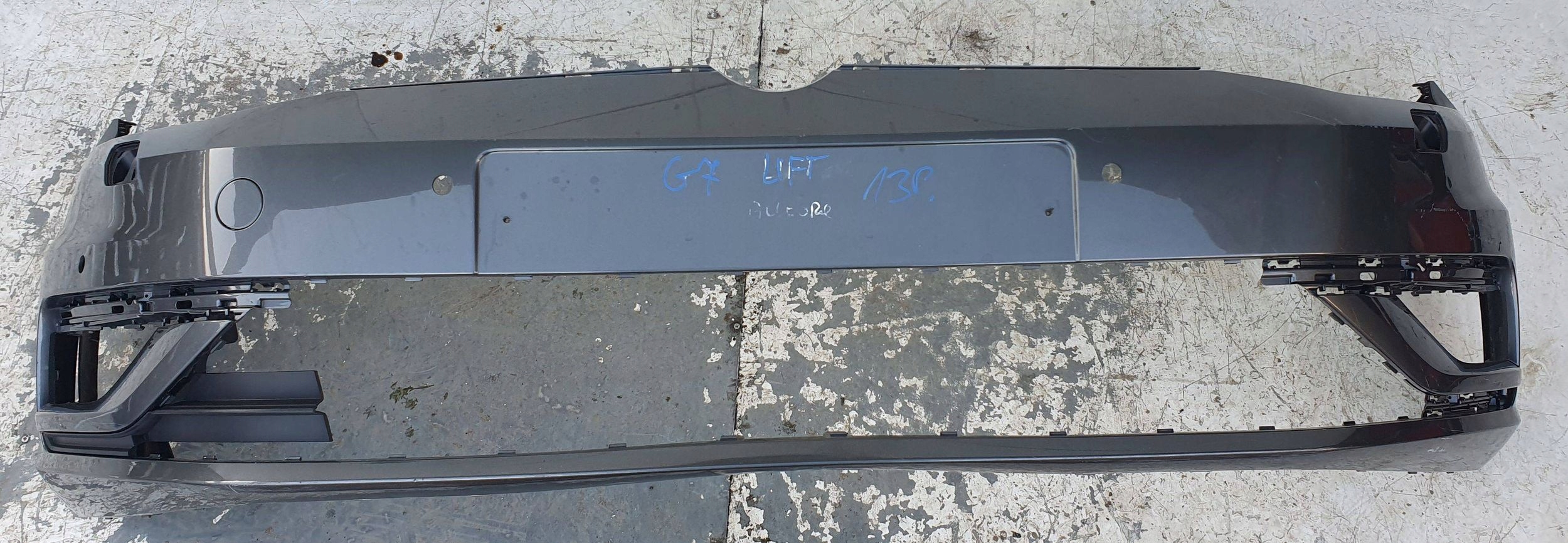Volkswagen Golf VII 7 5G lift 17-19 front bumper front €