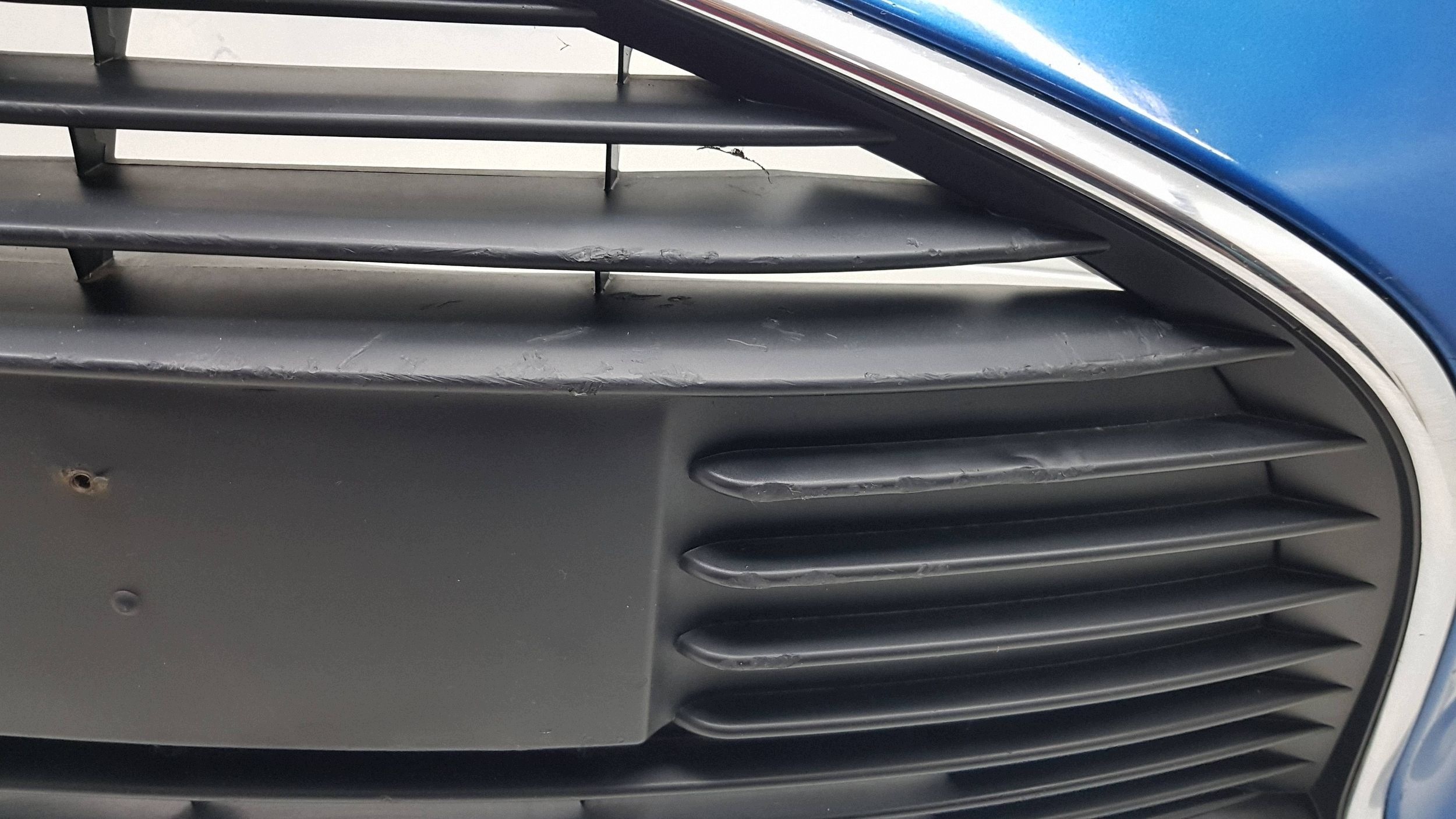 TOYOTA YARIS 3 III 2014 - bumper front 53102-od040