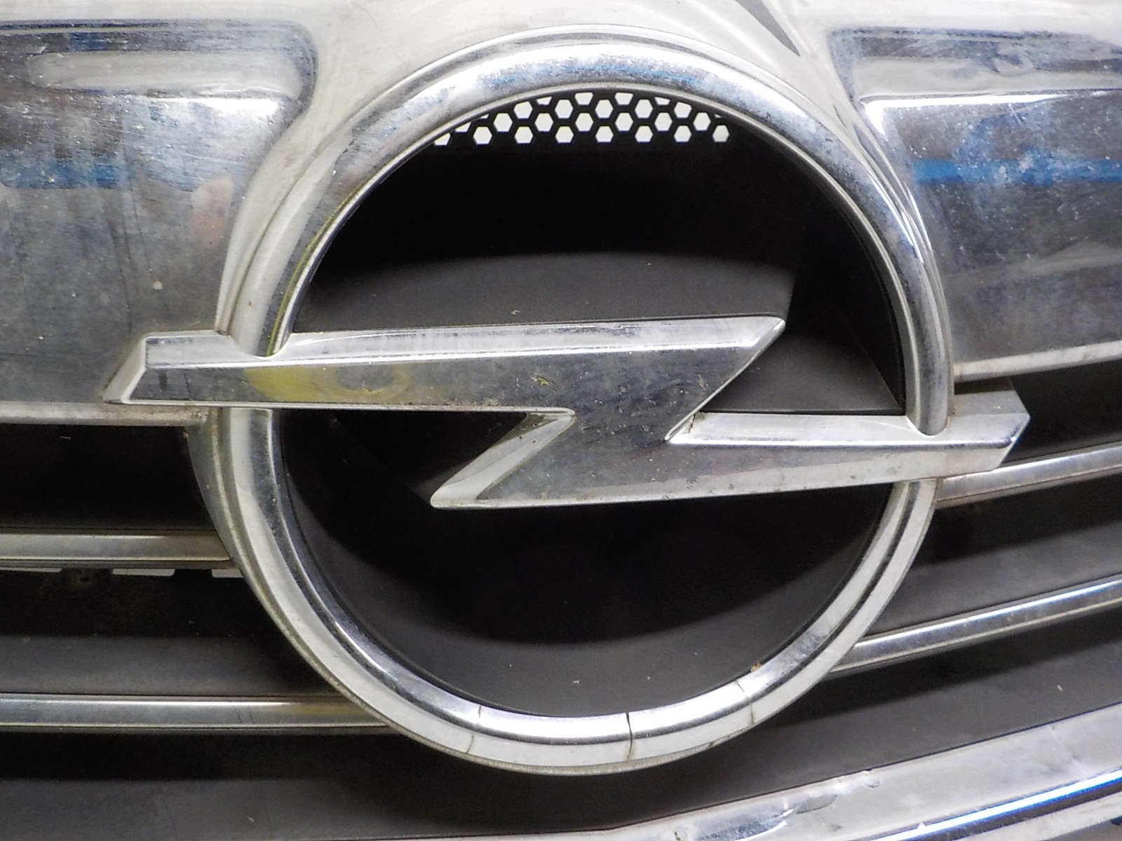 OPEL ZAFIRA B LIFT grill grille radiator