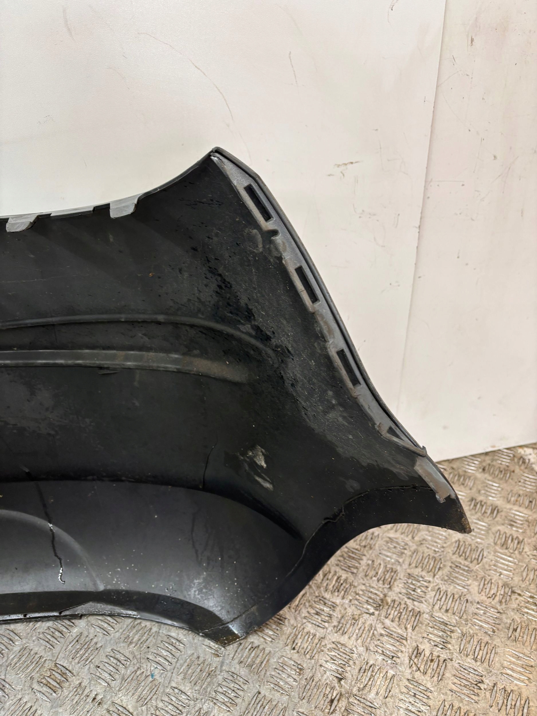 lökhárító far hátsó OPEL CORSA D 5D