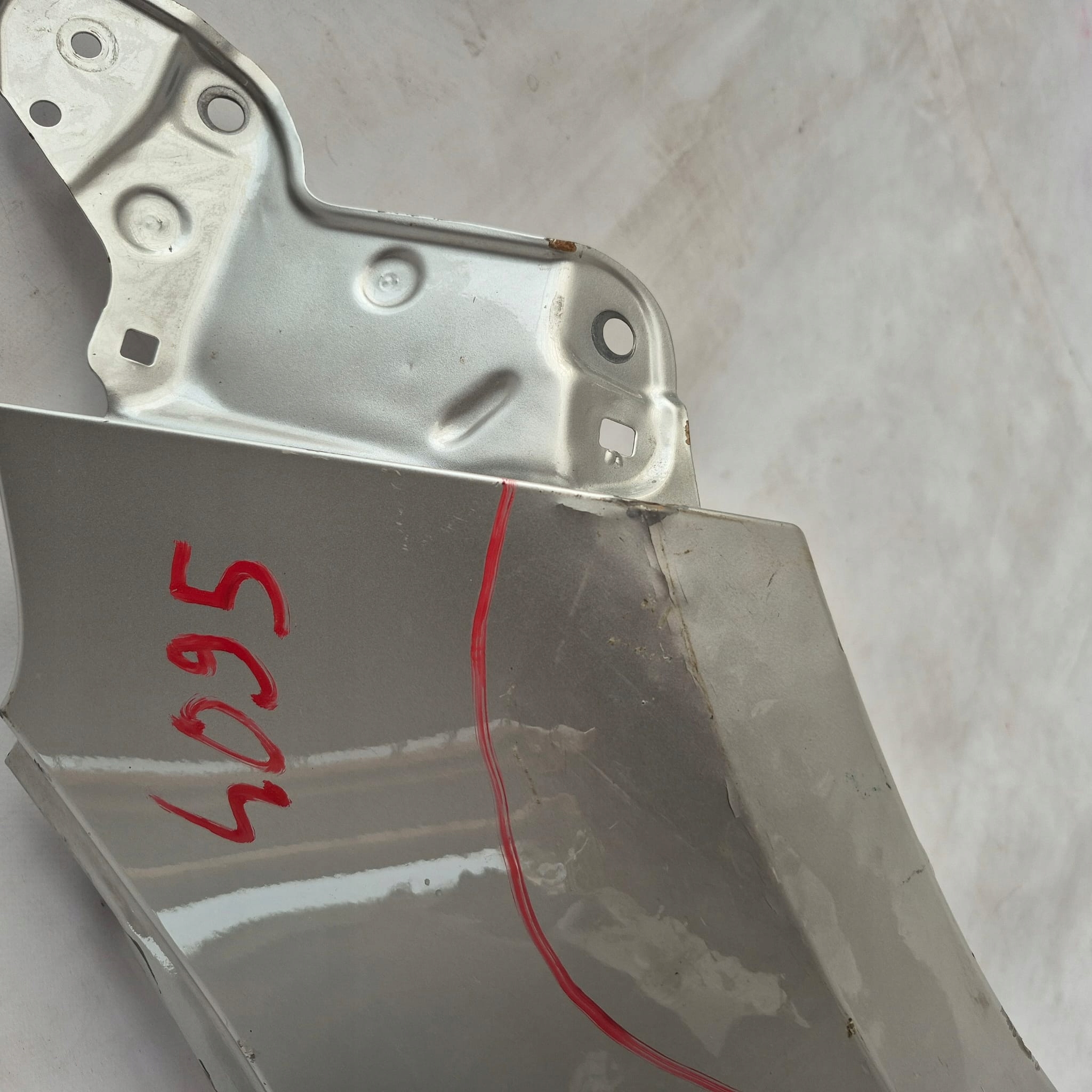 TOYOTA COROLLA XII 12 HB KOMBI 18-> fender front front right