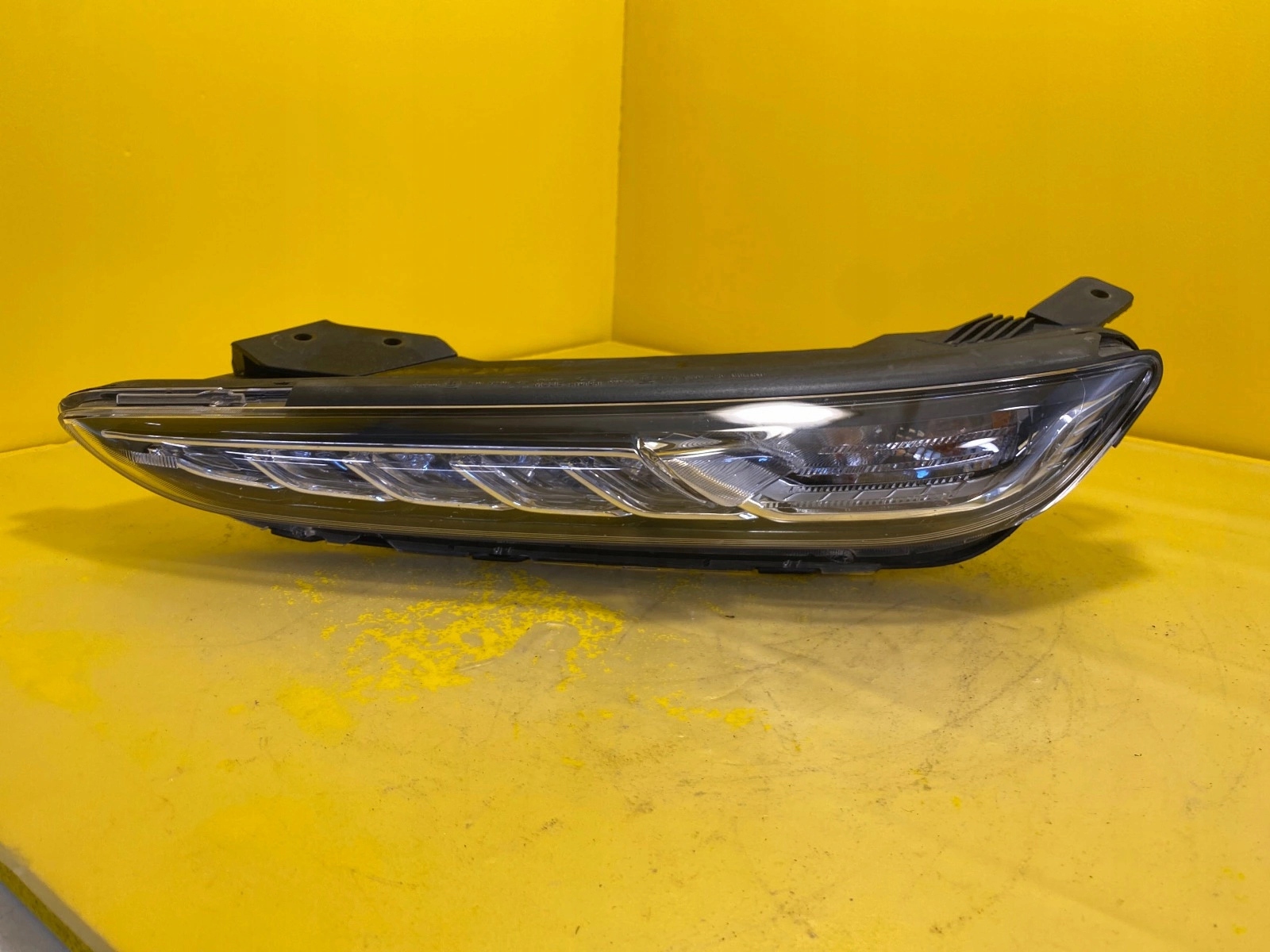 light left HYUNDAI KONA 17-20 upper LED