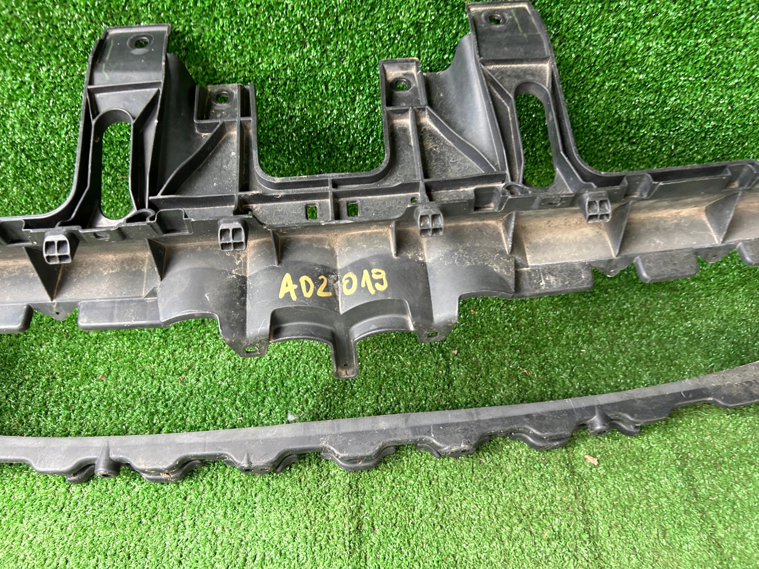 AUDI Q3 maska maska předek 8U0853692C