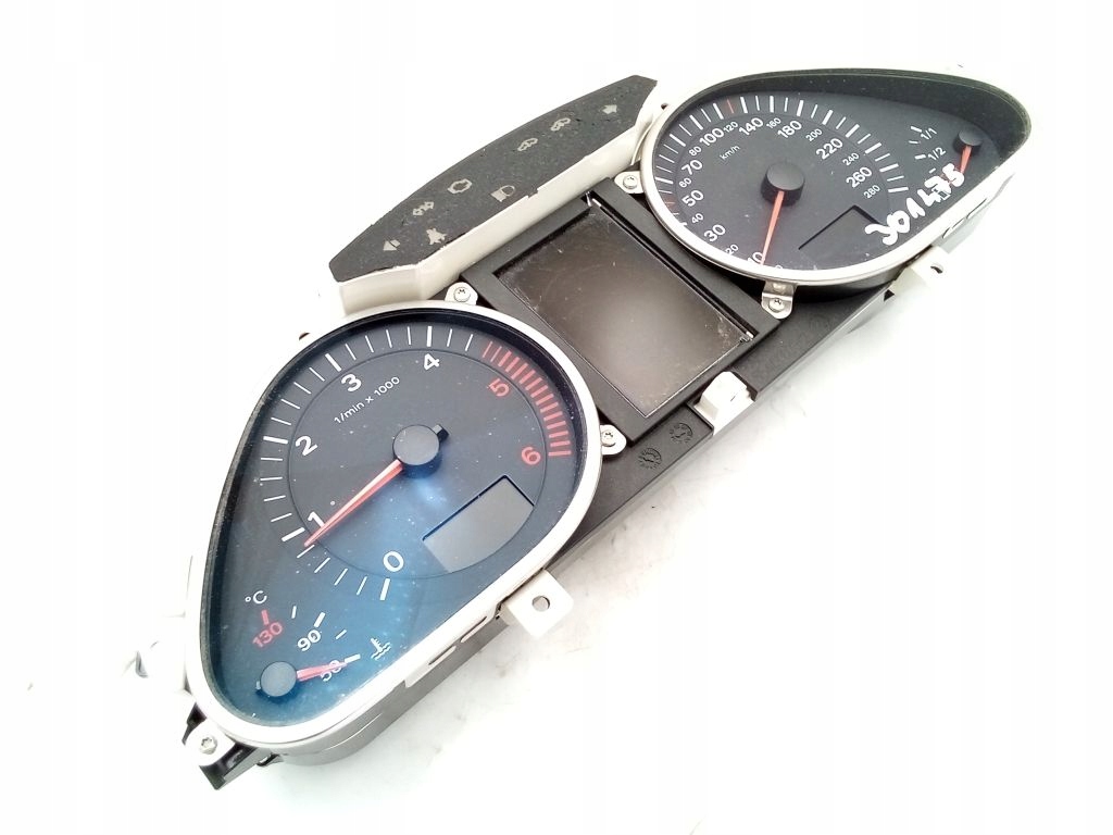 Audi A6 C6 dials dials predkosciomierz 4F0920900S