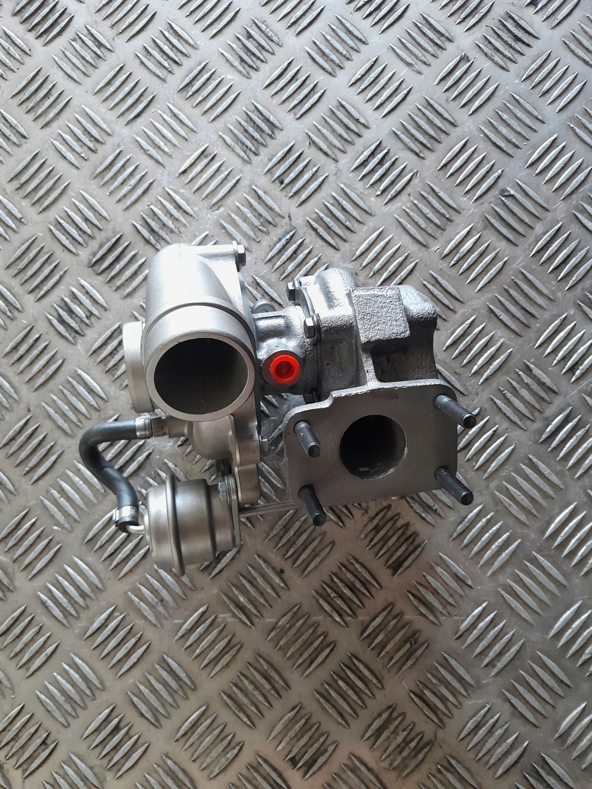 TURBINA TURBOSPRĘŻARKA IVECO IVECO DAILY III 2.3 TD 110 KM 504071262 Numer katalogowy części 504071262