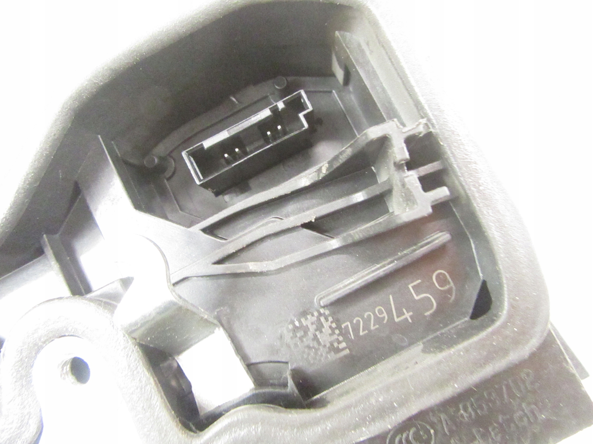 lock left rear part BMW e60 e61 LCI e65 e70 e83 e87 e90 e91 F01 F10 F11 F25 F30