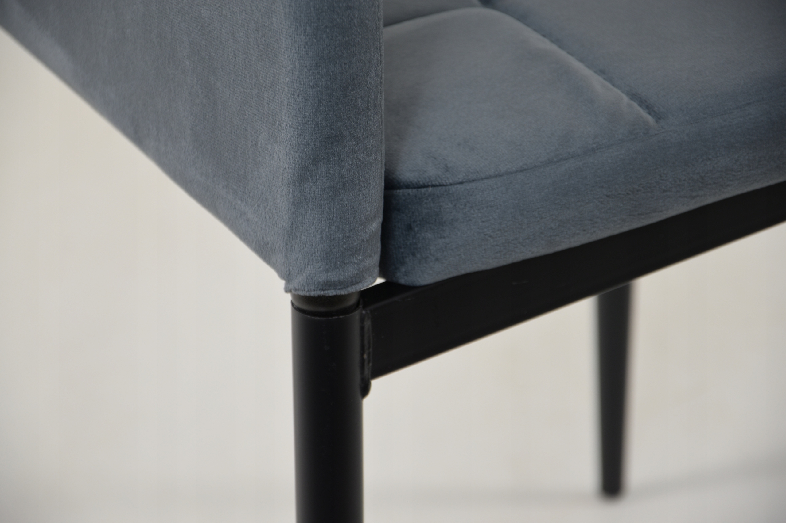 4 krzesła TAPICEROWANE +stół KWADRAT 90x90/120 DĄB Wysokość stołu 75 cm