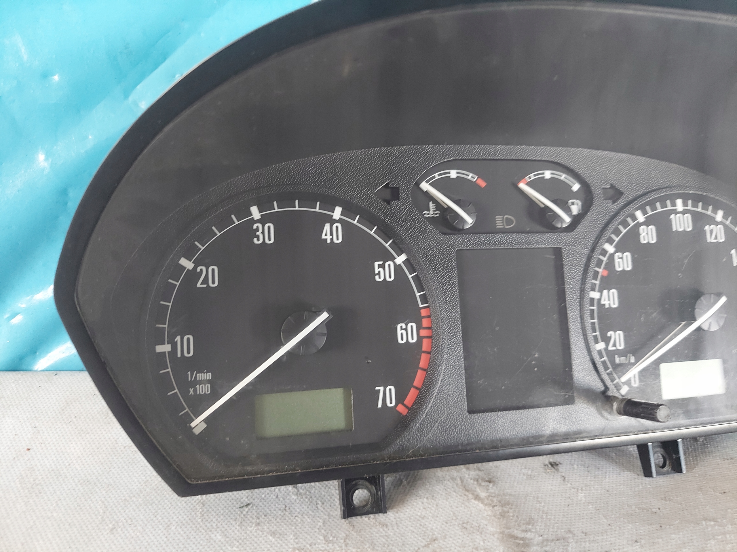 dials clock FABIA and 1.4 B 6Y1919860C