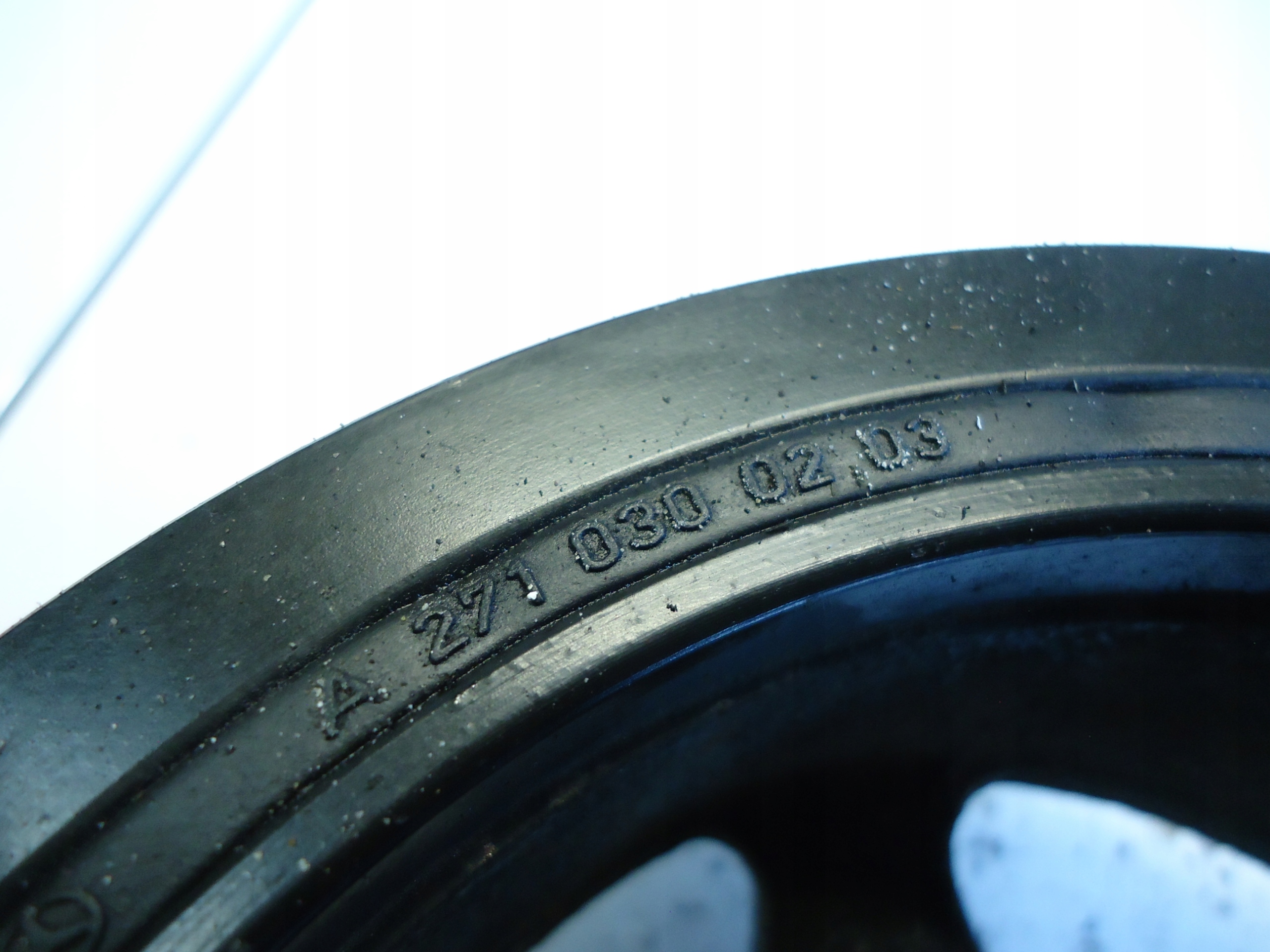 MERCEDES C W204 1.8CGI pulley A2710300203