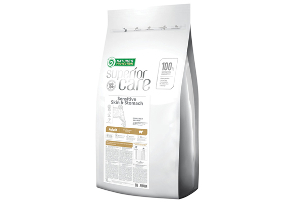 Levně Nature's Protection Sensitive Skin & Stomach jehněčí malá plemena 10 kg