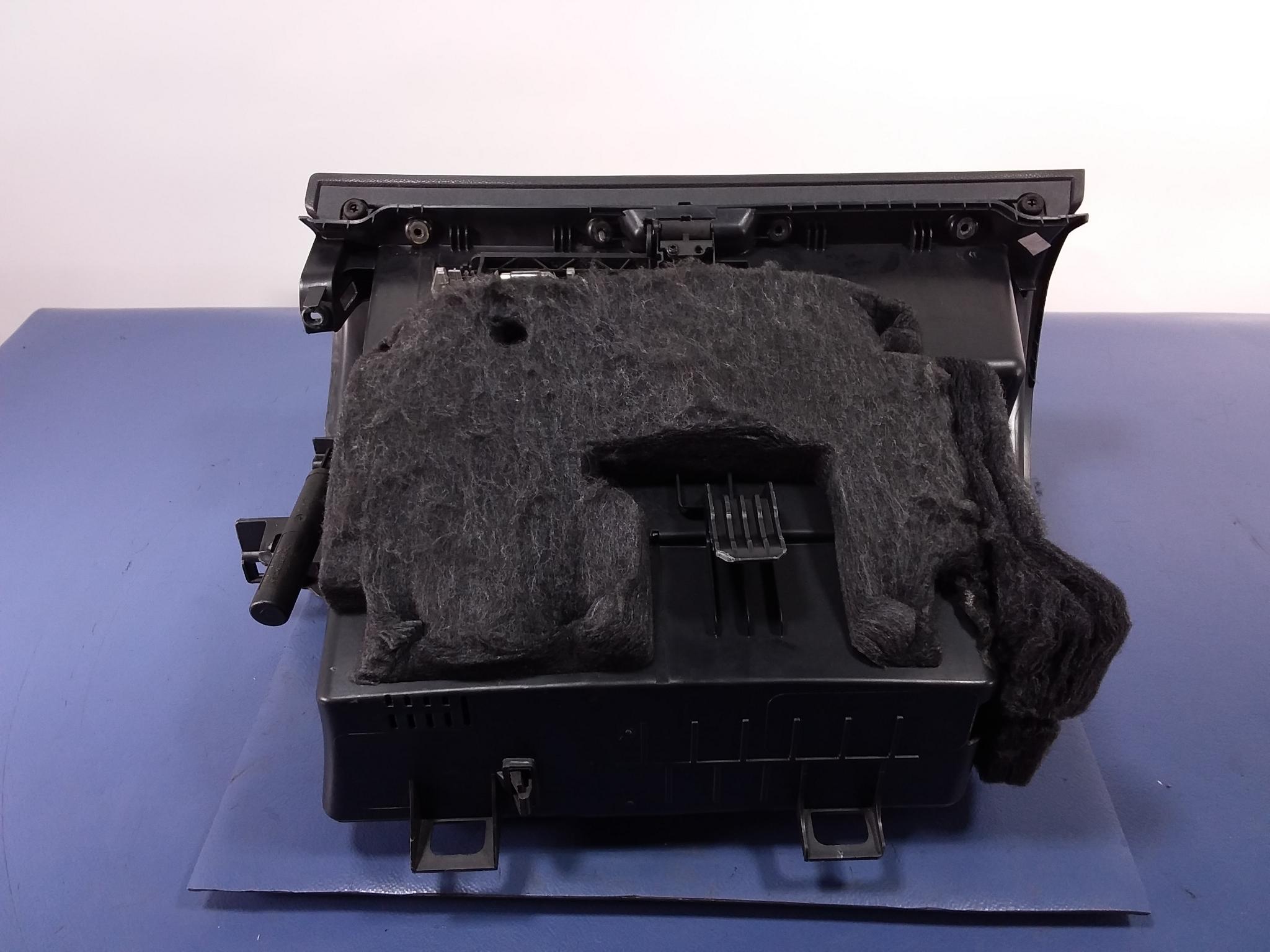 MERCEDES a W169 бардачок пассажира европа