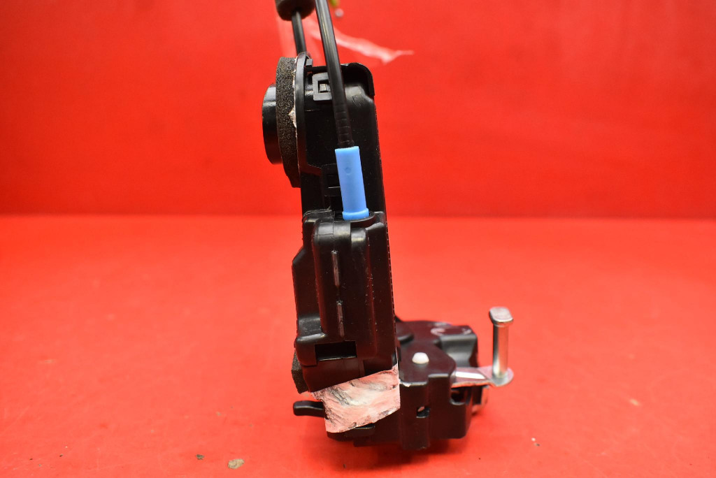 lock door left rear part rear TOYOTA COROLLA E21 sedan 19